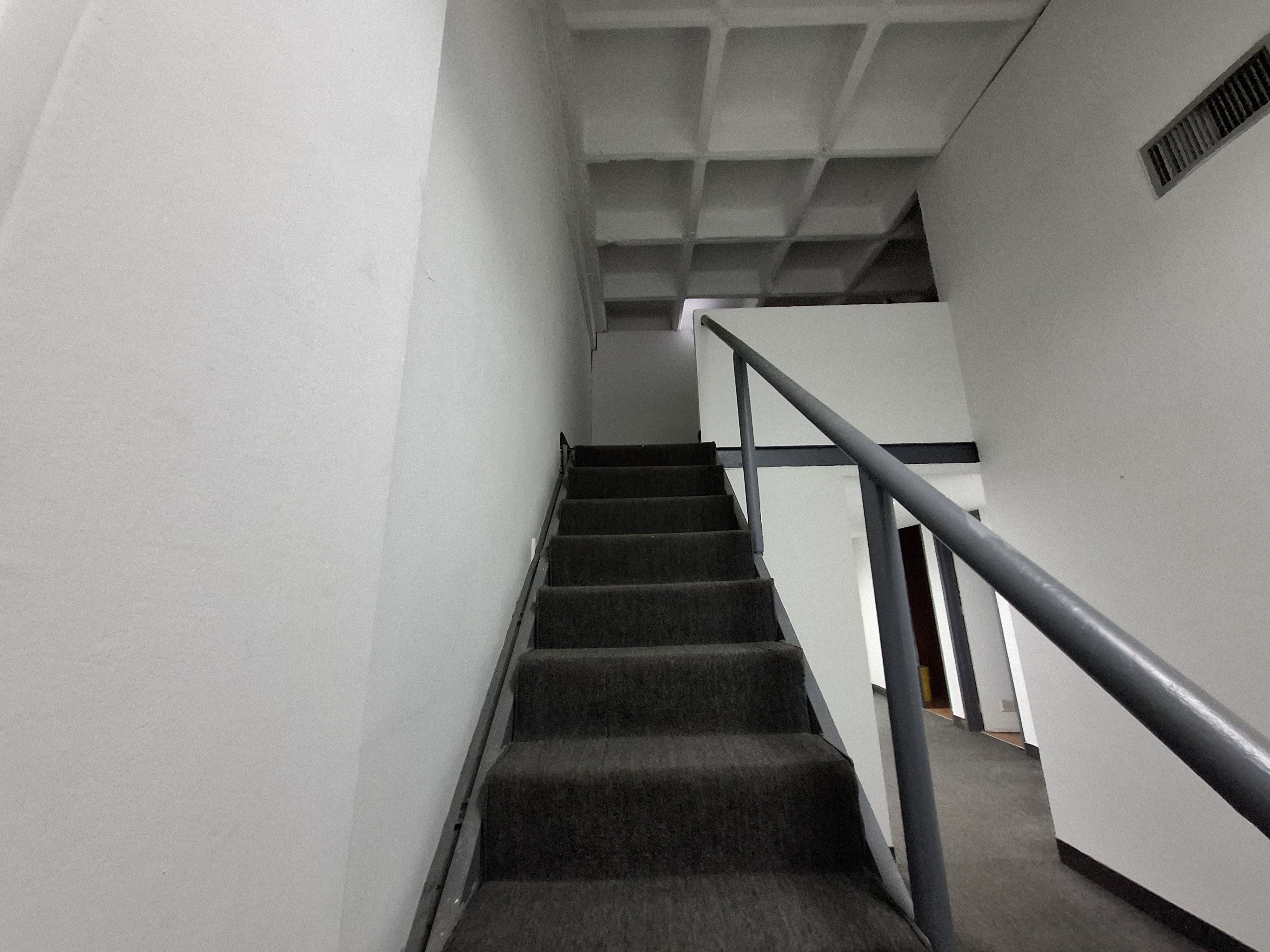 Local en Venta C.C. Camoruco Av. Bolivar Norte Valencia LA-8582116 - Foto 7
