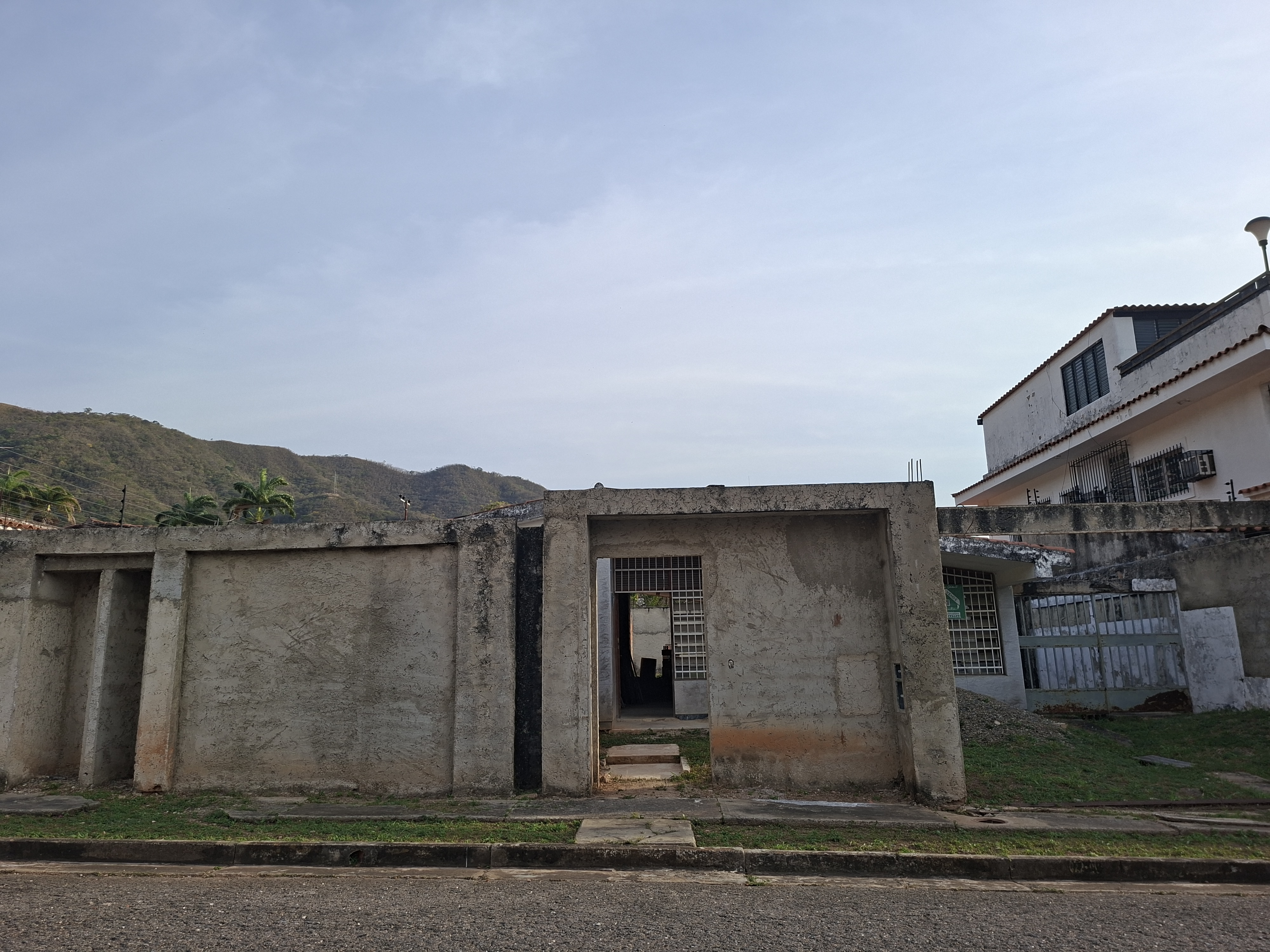 Casa en Venta obra Gris El Trigal Valencia Carabobo UP-9767819 - Foto 2