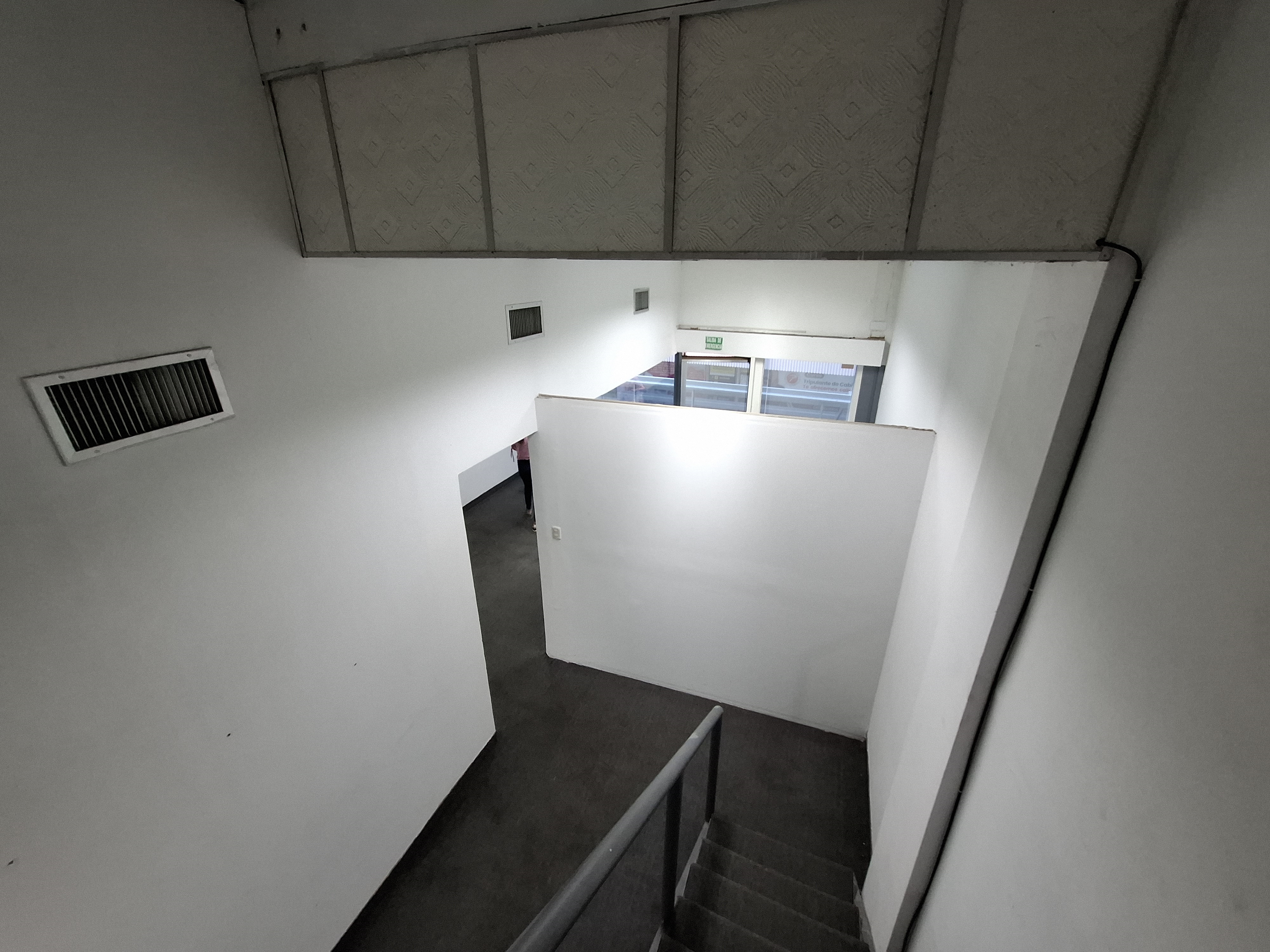 Local en Venta C.C. Camoruco Av. Bolivar Norte Valencia LA-8582116 - Foto 9