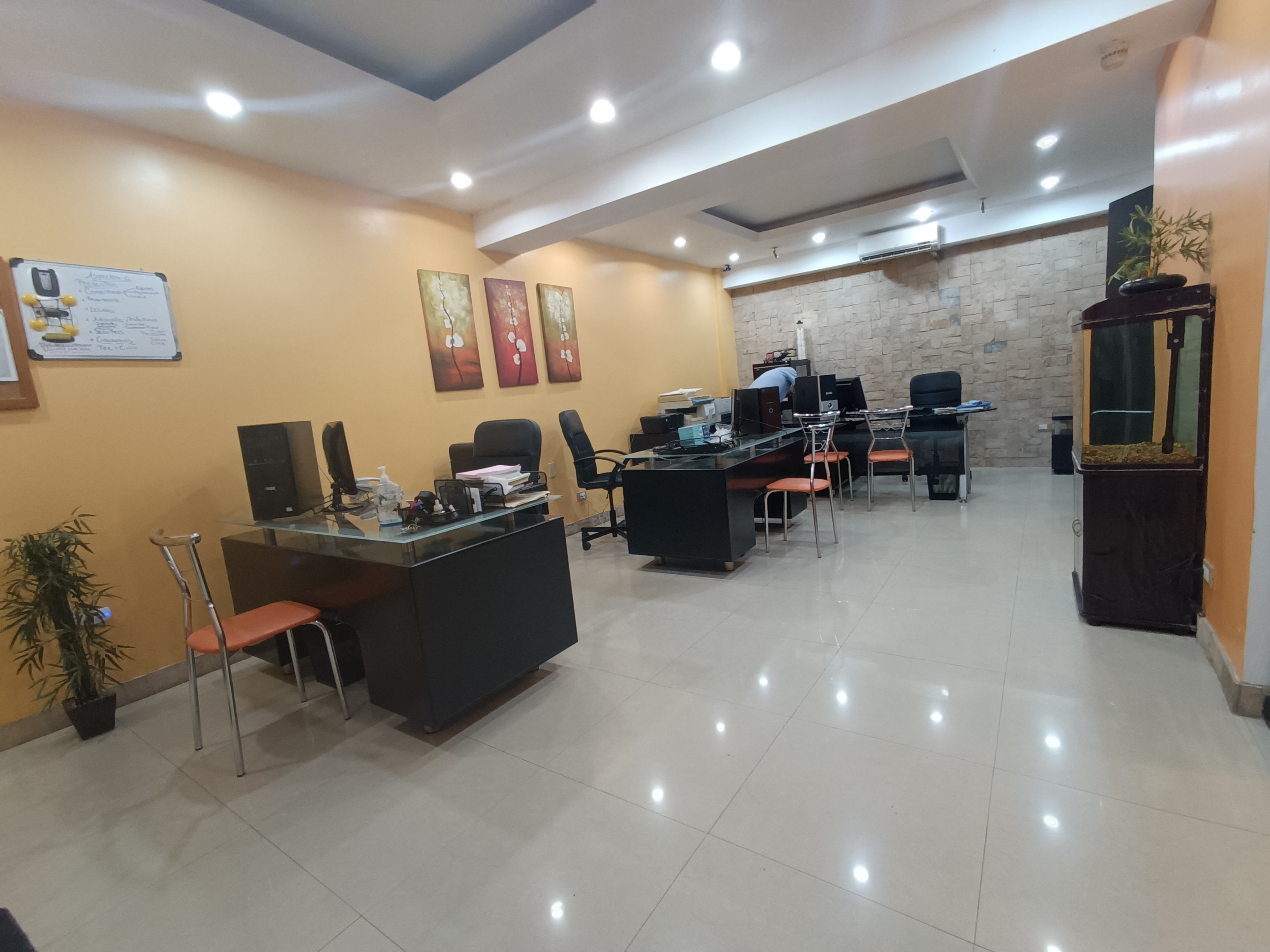 Gallery 0