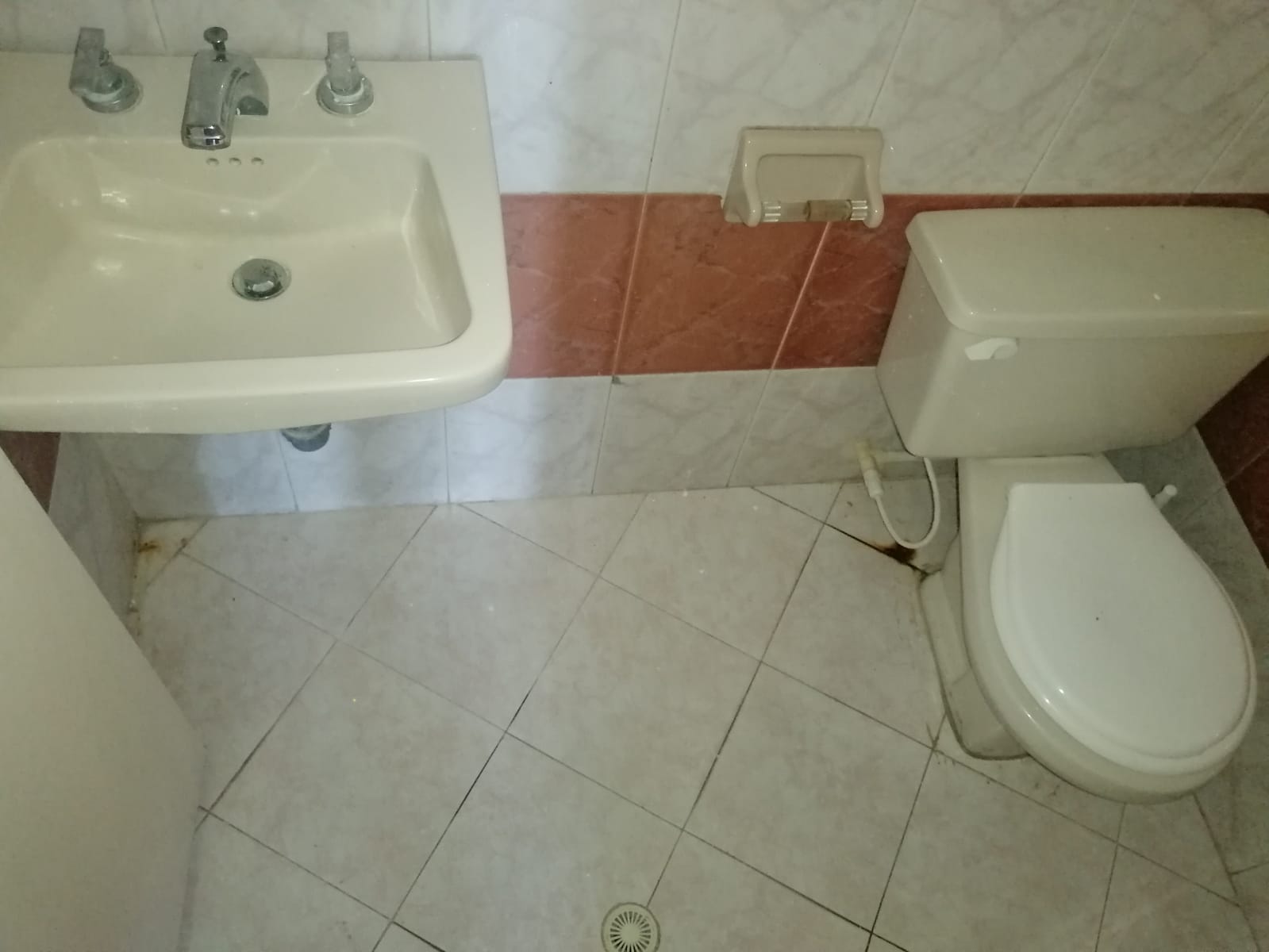 ARRIENDO LOCAL MARBELLA - CARTAGENA