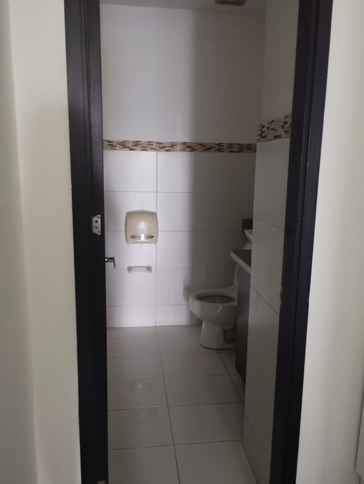 OFICINA  EN ARRIENDO - MAMONAL - CARTAGENA