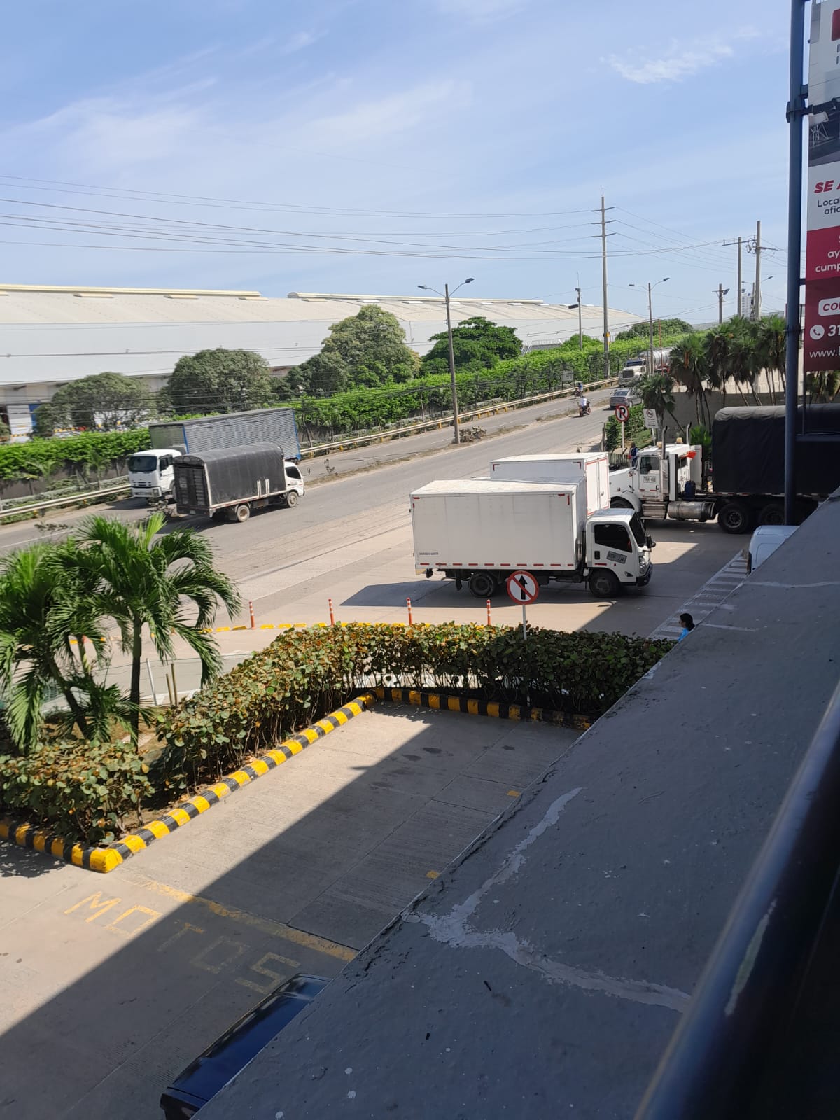 OFICINA  EN ARRIENDO - MAMONAL - CARTAGENA