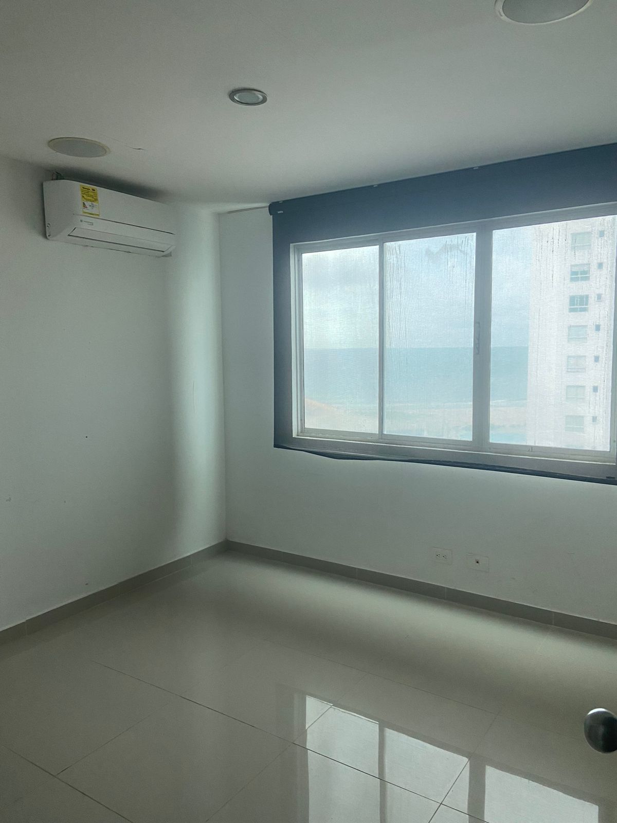 APARTAMENTO EN VENTA CRESPO - CARTAGENA