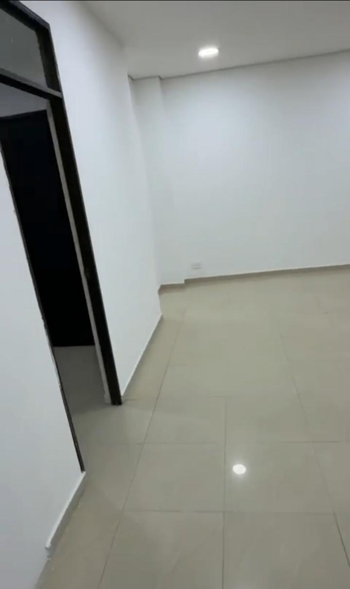 ARRIENDO OFICINA EN EL BOSQUE
