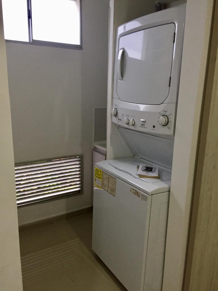 EN ARRIENDO APARTAMENTO AMOBLADO EN MANGA - CARTAGENA