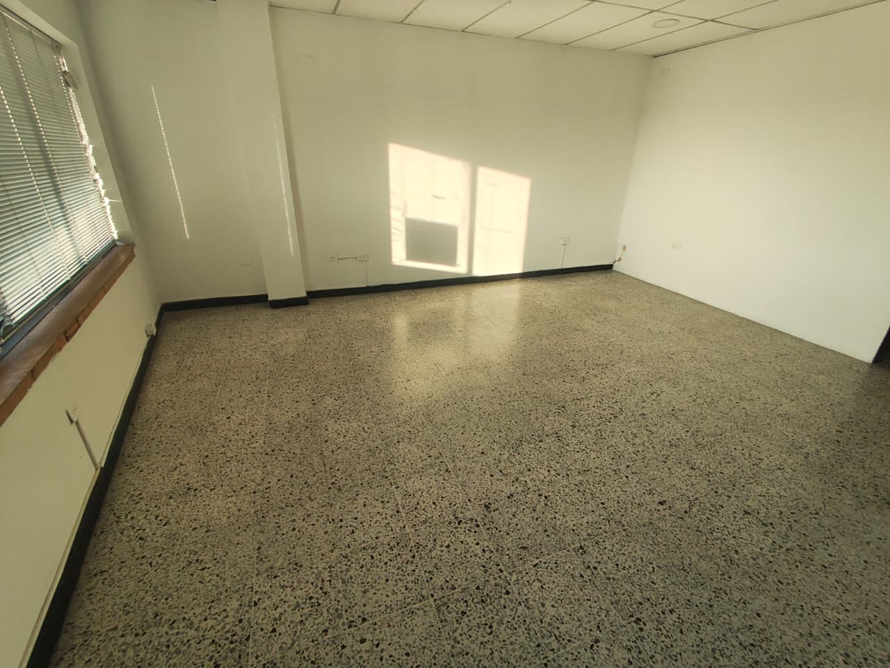 OFICINA EN ARRIENDO, CENTRO - CARTAGENA