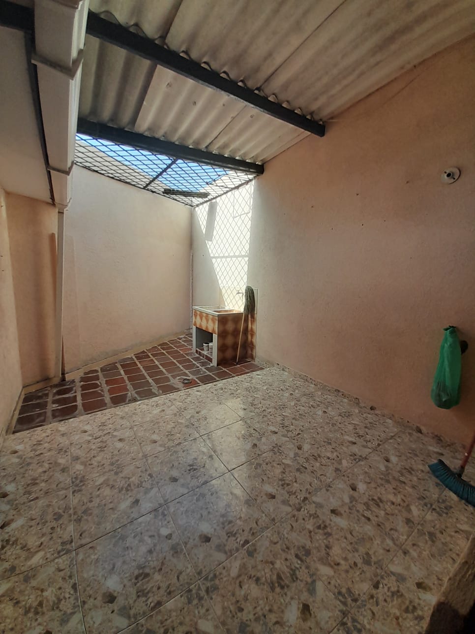 CASA ARRIENDO EN MANGA