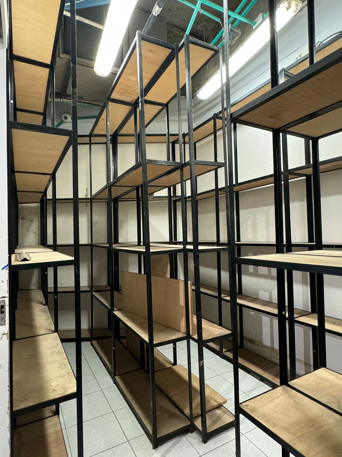 ARRIENDO LOCAL EN CENTRO COMERCIAL SAN FERNANDO