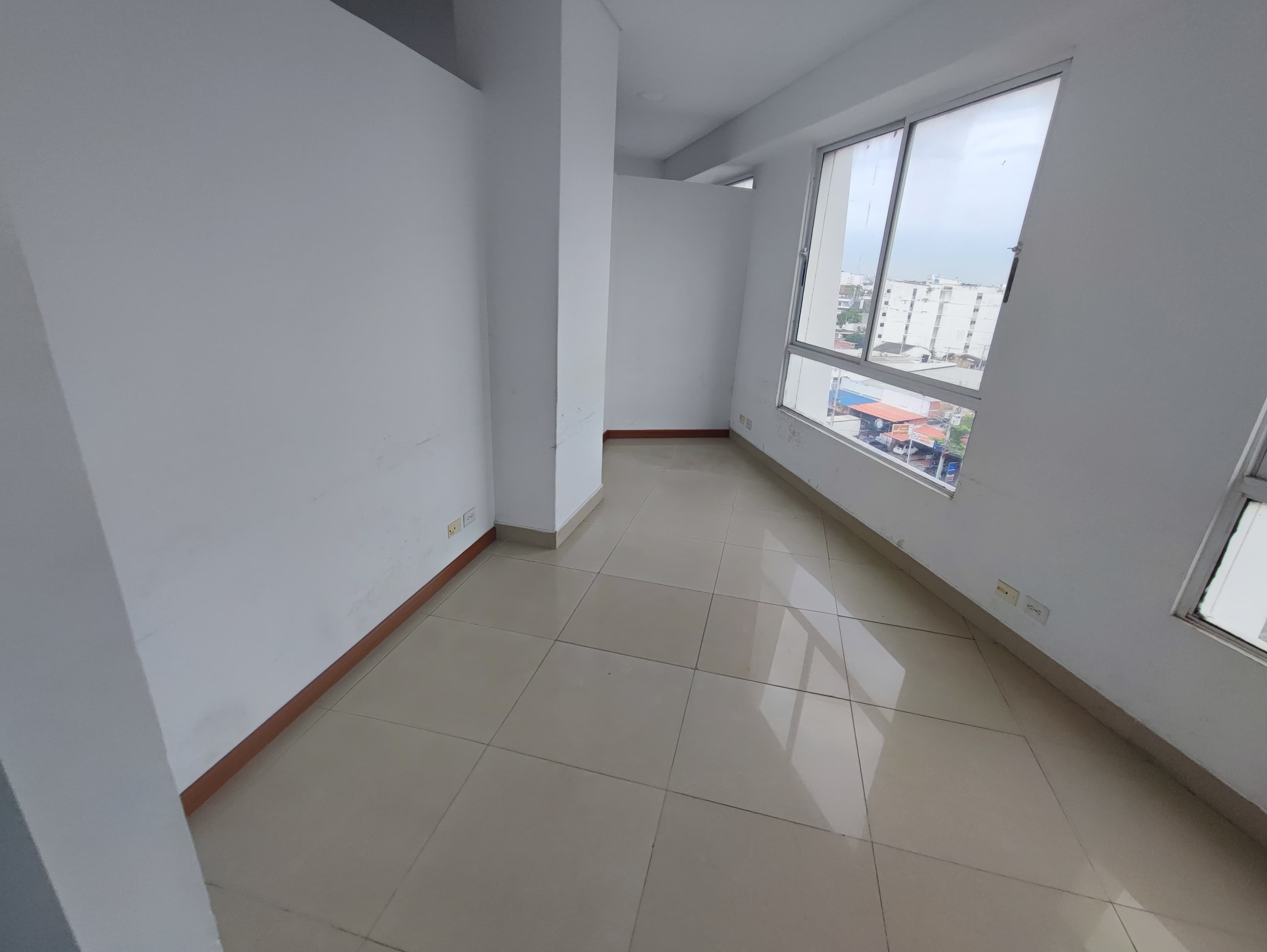OFICINA EN ARRIENDO SANTA LUCIA - CARTAGENA