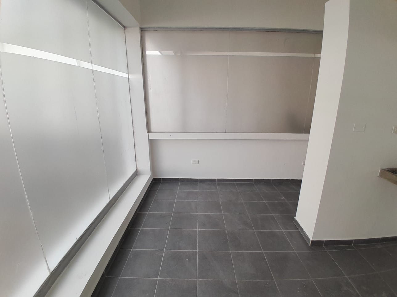 LOCAL EN ARRIENDO BOCAGRANDE - CARTAGENA