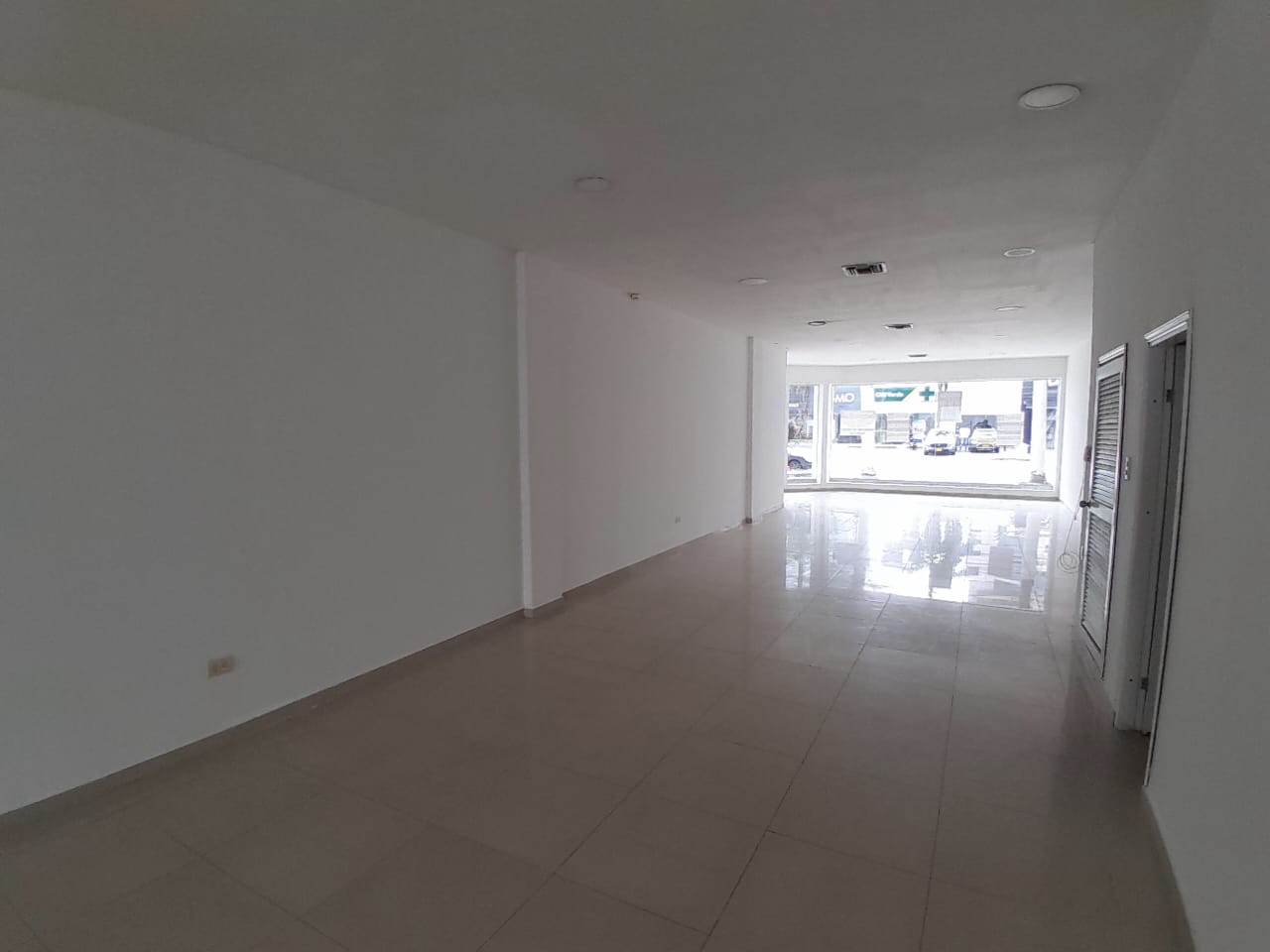 LOCAL EN ARRIENDO BOCAGRANDE - CARTAGENA
