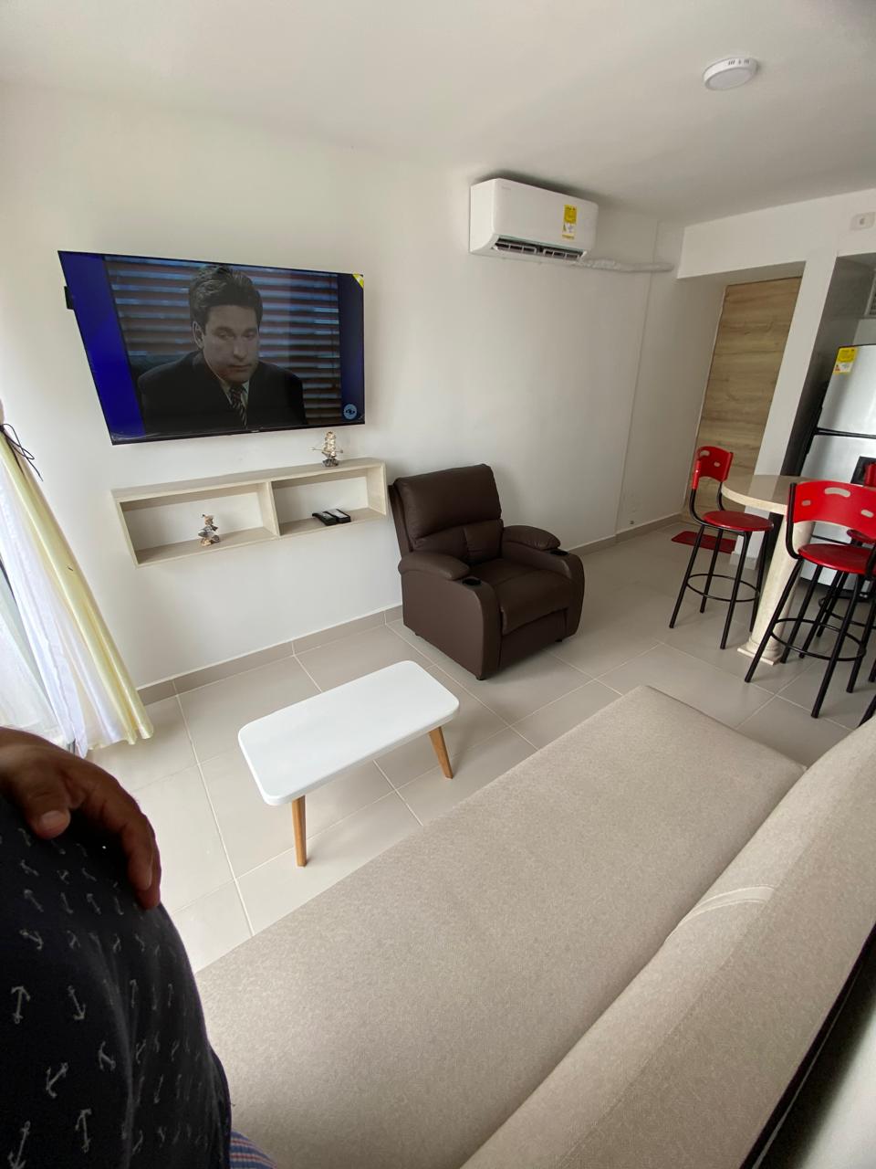 ARRIENDO APARTAMENTO AMOBLADO EN TORICES