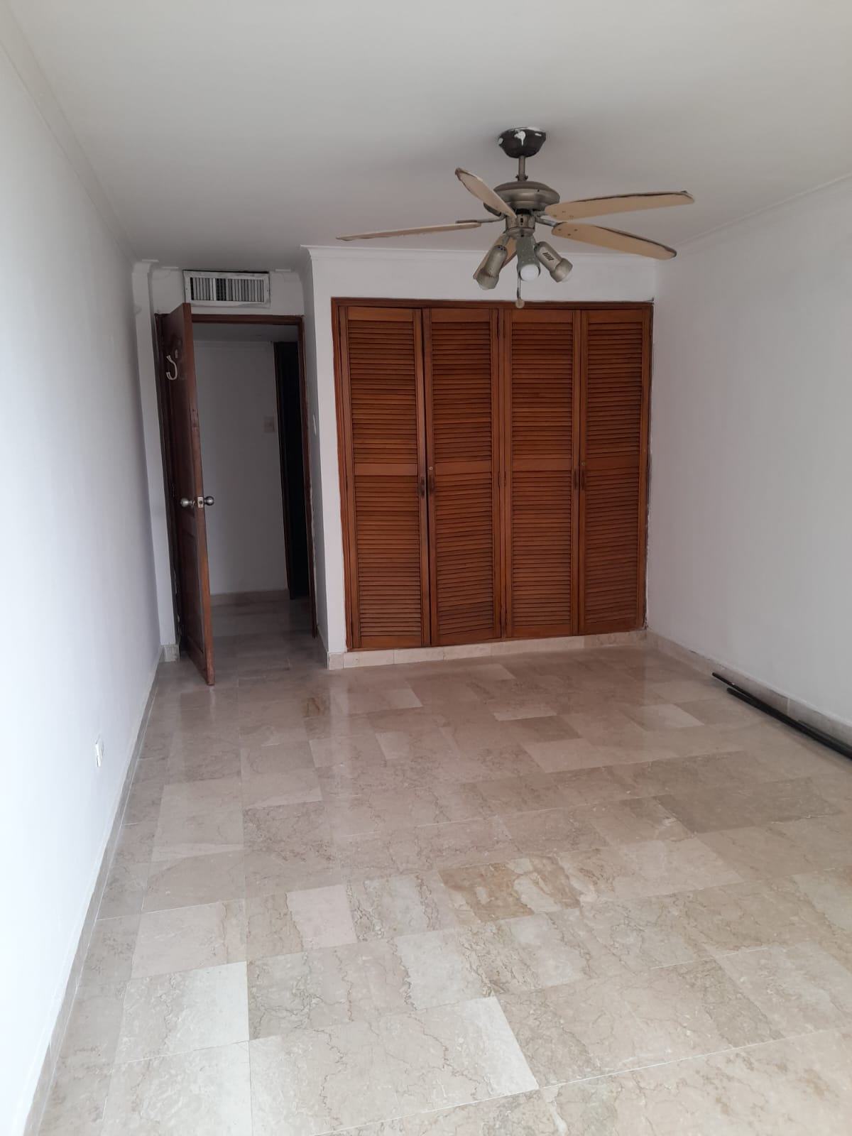 APARTAMENTO EN ARRIENDO BOCAGRANDE - CARTAGENA