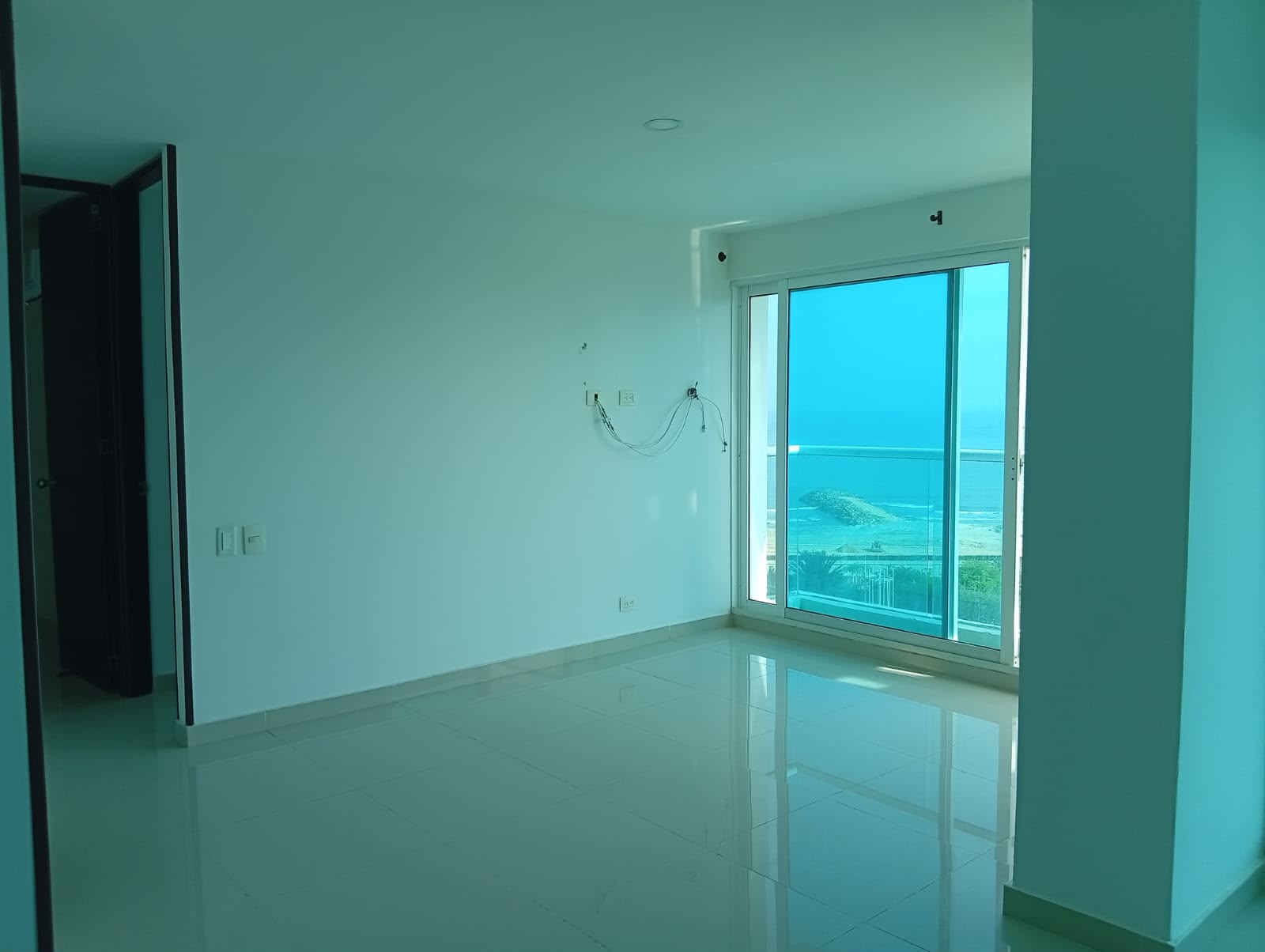 ARRIENDO APARTAMENTO CRESPO- CARTAGENA