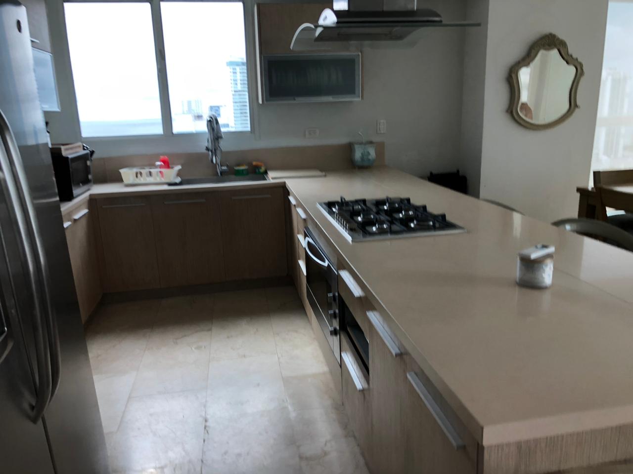 APARTAMENTO AMOBLADO EN ARRIENDO CASTILLOGRANDE - CARTAGENA