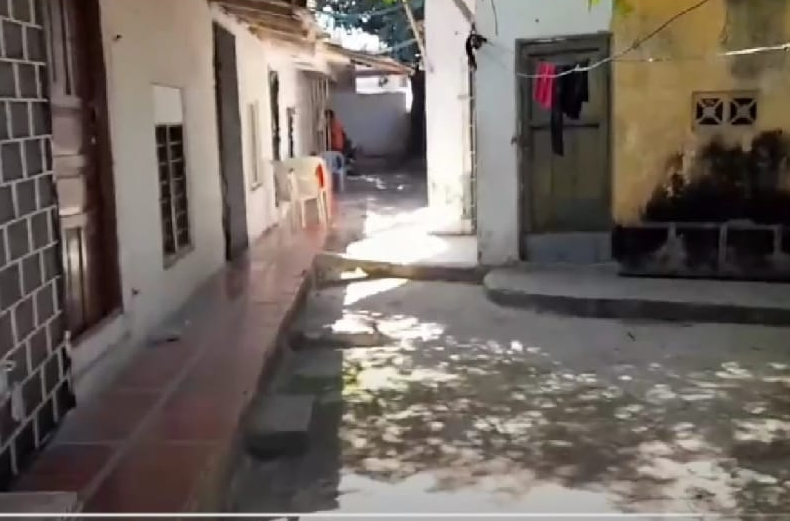 CASA LOTE CON 5 ACCESORIAS EN VENTA BOSQUE - CARTAGENA