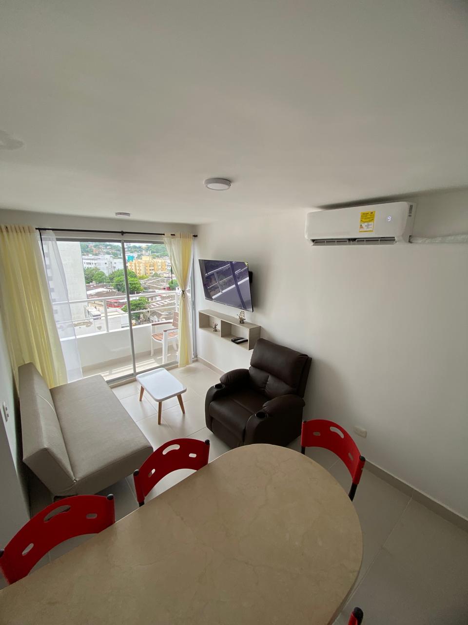 ARRIENDO APARTAMENTO AMOBLADO EN TORICES