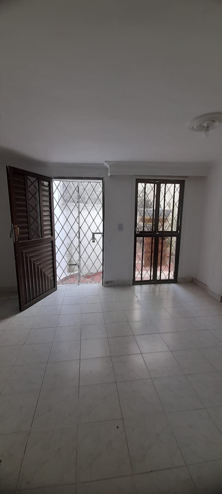 ARRIEDO APARTAMENTO EN PIE DE LA POPA