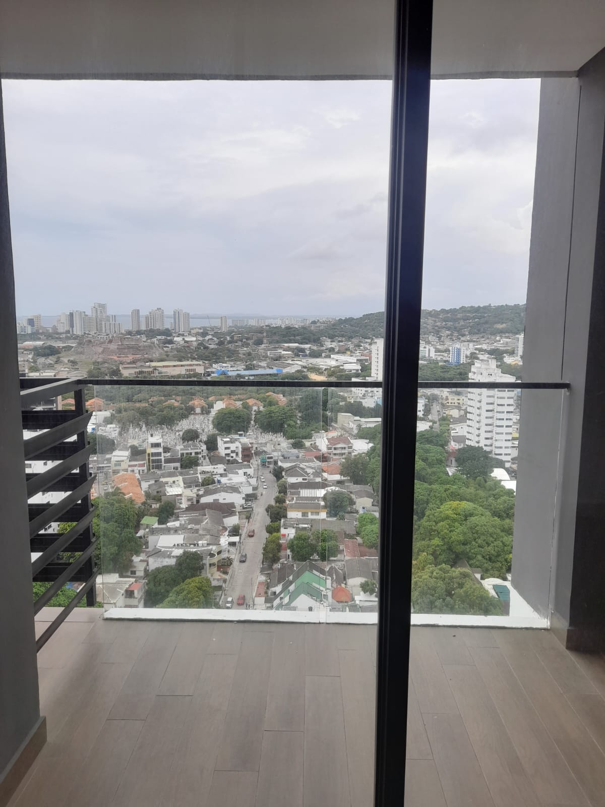 APARTAMENTO EN VENTA MANGA-CARTAGENA