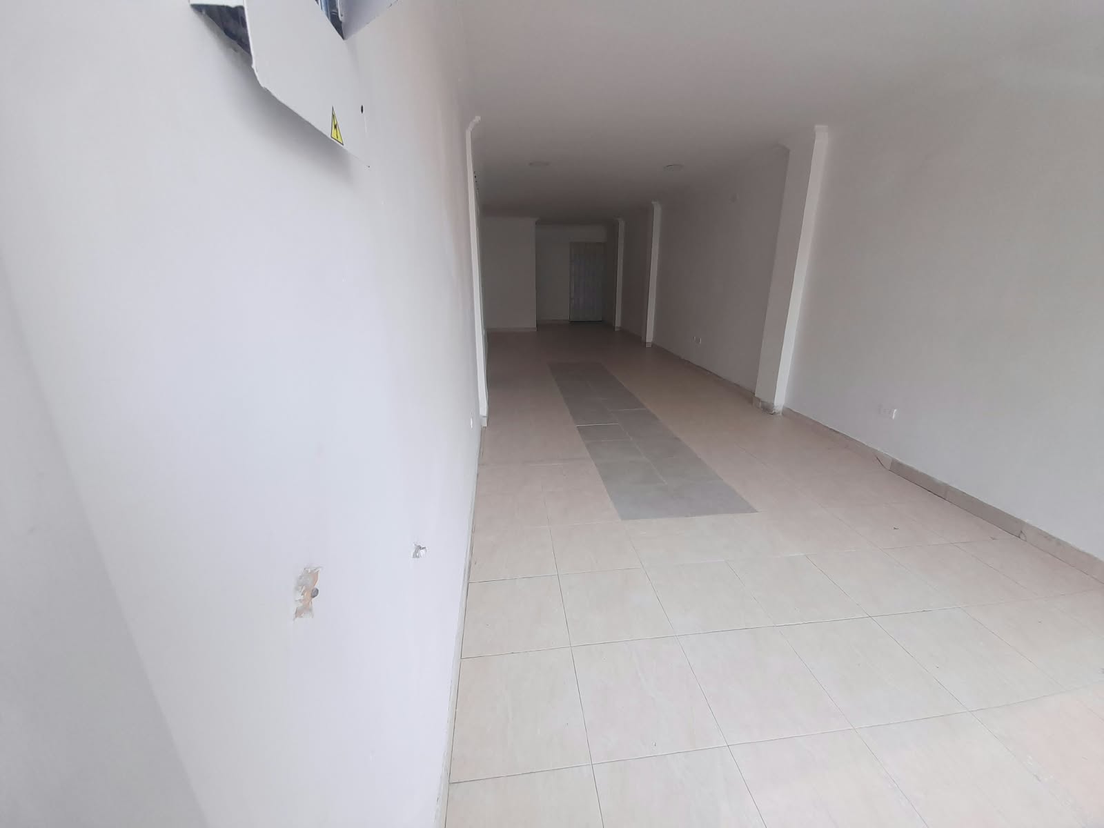 LOCAL COMERCIAL EN ARRIENDO EN CRESPO - CARTAGENA