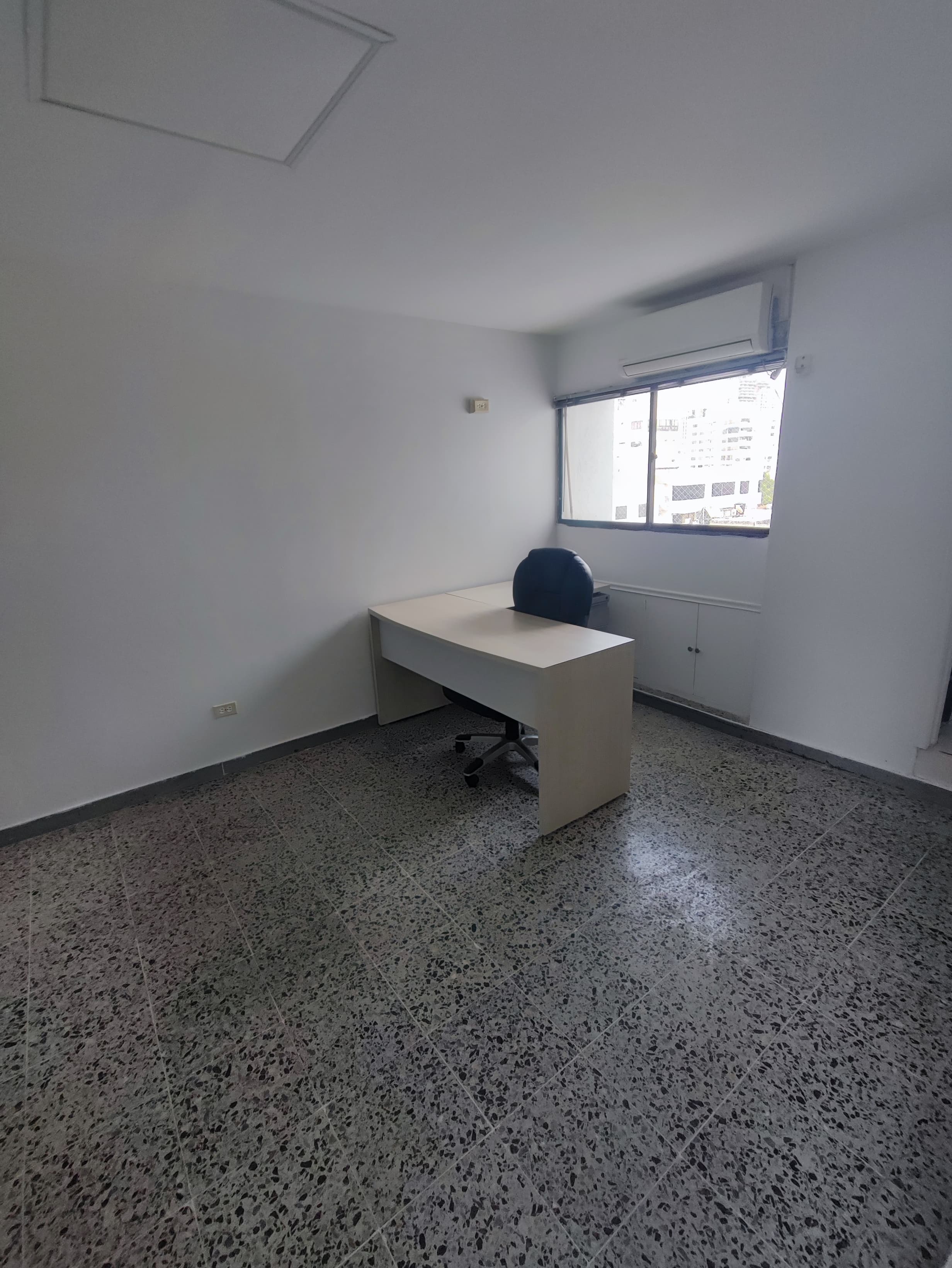 OFICINA EN ARRIENDO BOCAGRANDE – CARTAGENA