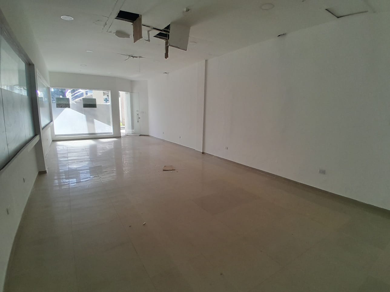 LOCAL EN ARRIENDO BOCAGRANDE - CARTAGENA