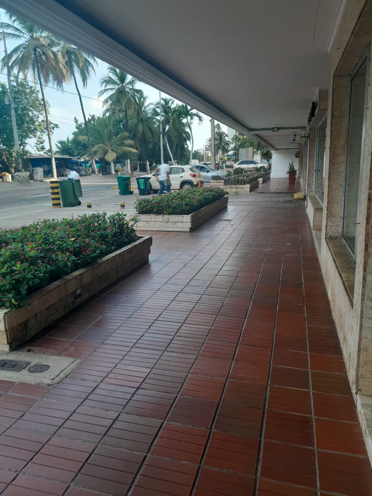LOCAL EN ARRIENDO BOCAGRANDE - CARTAGENA