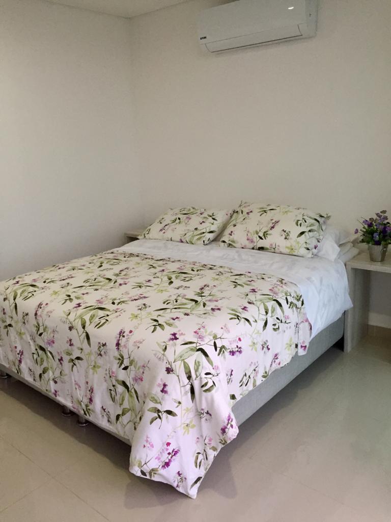 EN ARRIENDO APARTAMENTO AMOBLADO EN MANGA - CARTAGENA