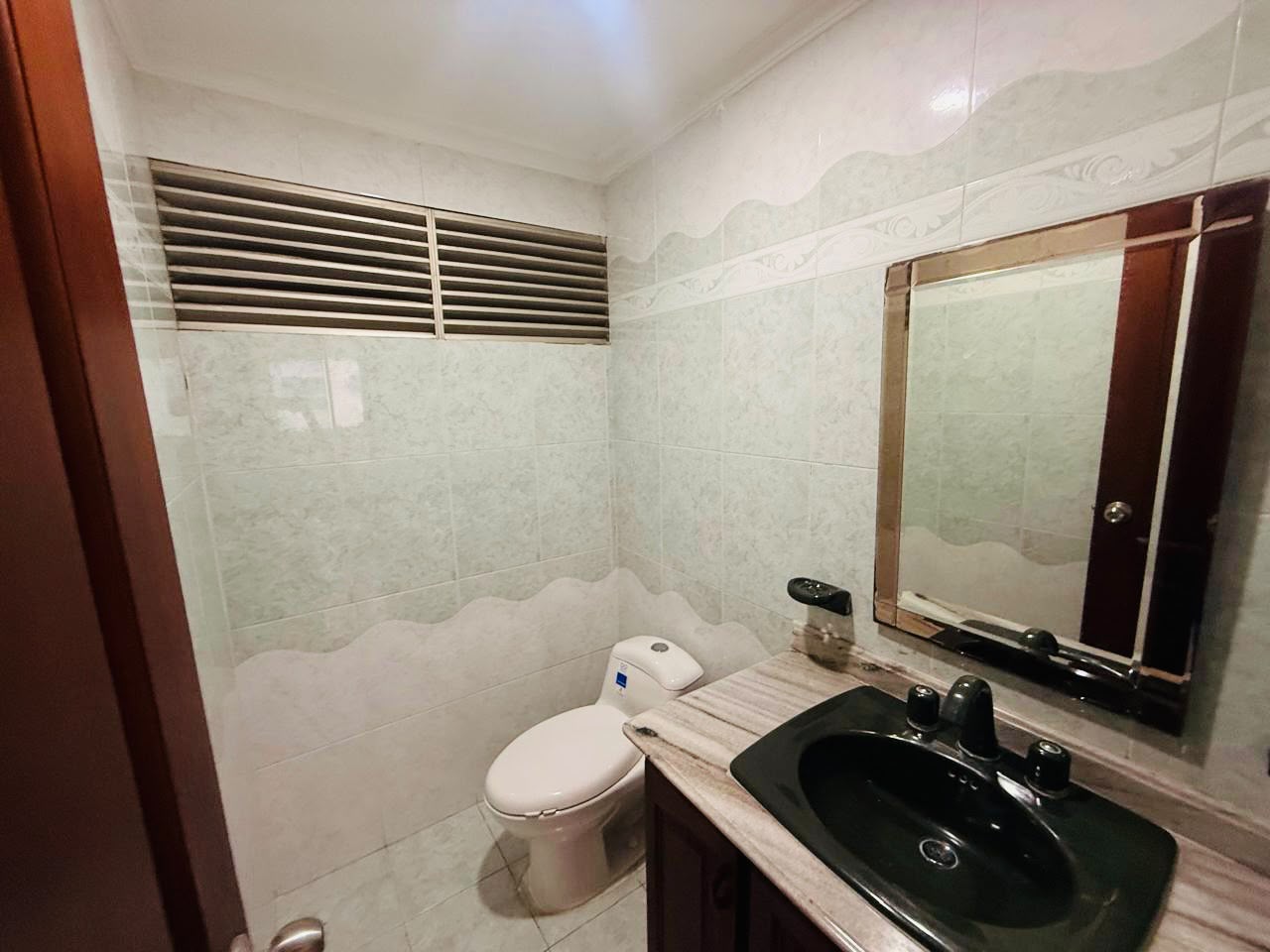 APARTAMENTO EN ARRIENDO EN MANGA-CARTAGENA