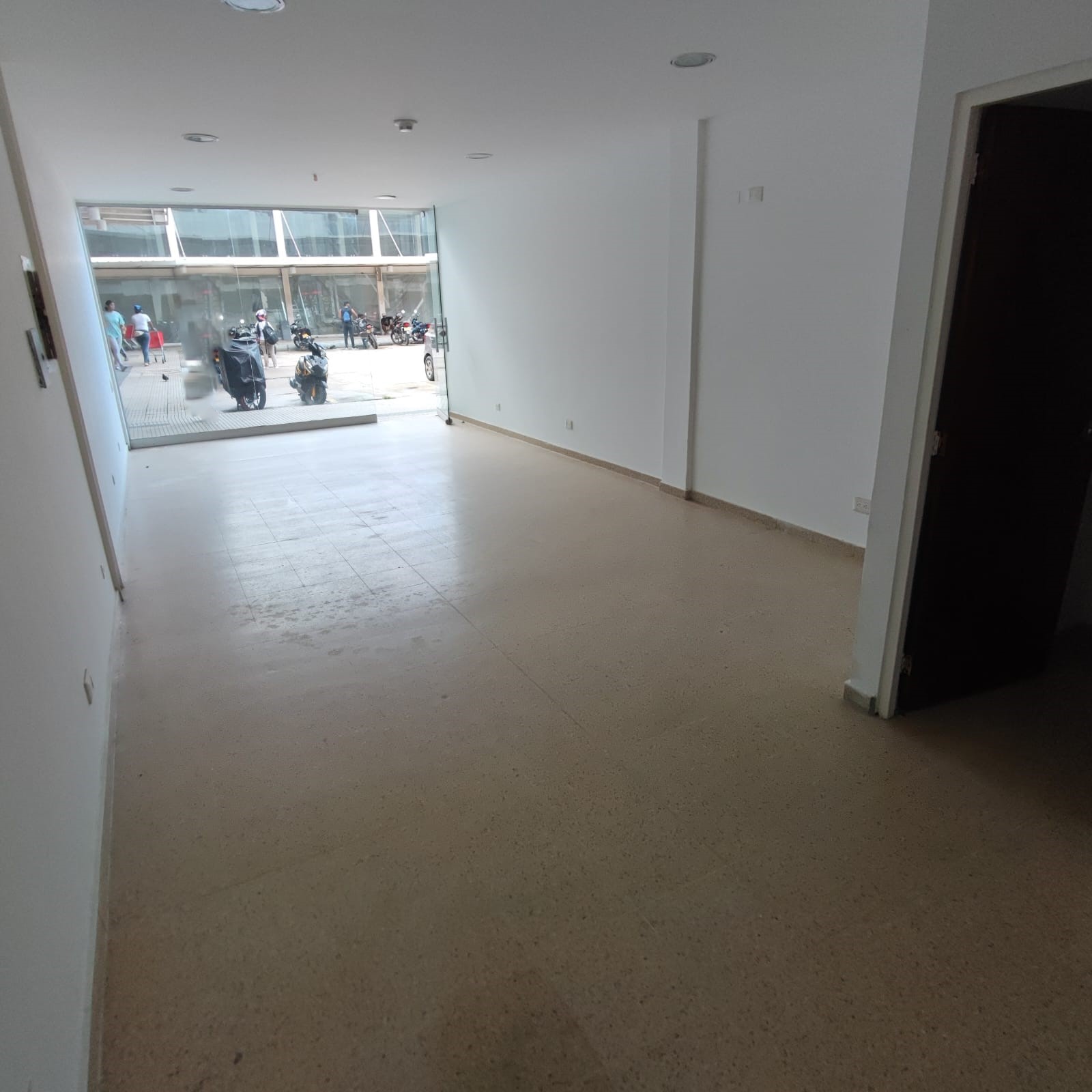 LOCAL EN ARRIENDO - OLAYA - CARTAGENA