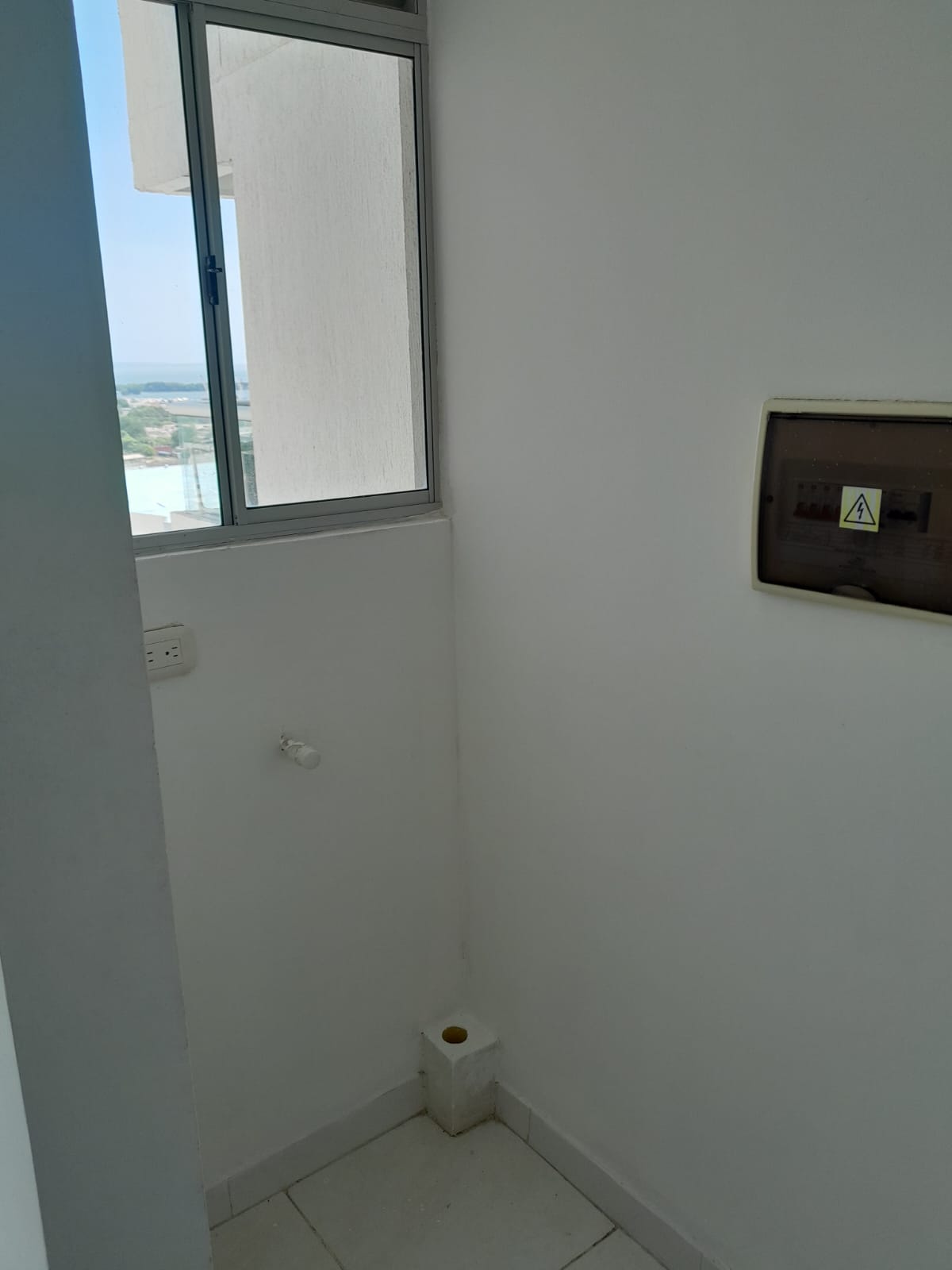 APARTAMENTO EN VENTA, BELLAVISTA - CARTAGENA