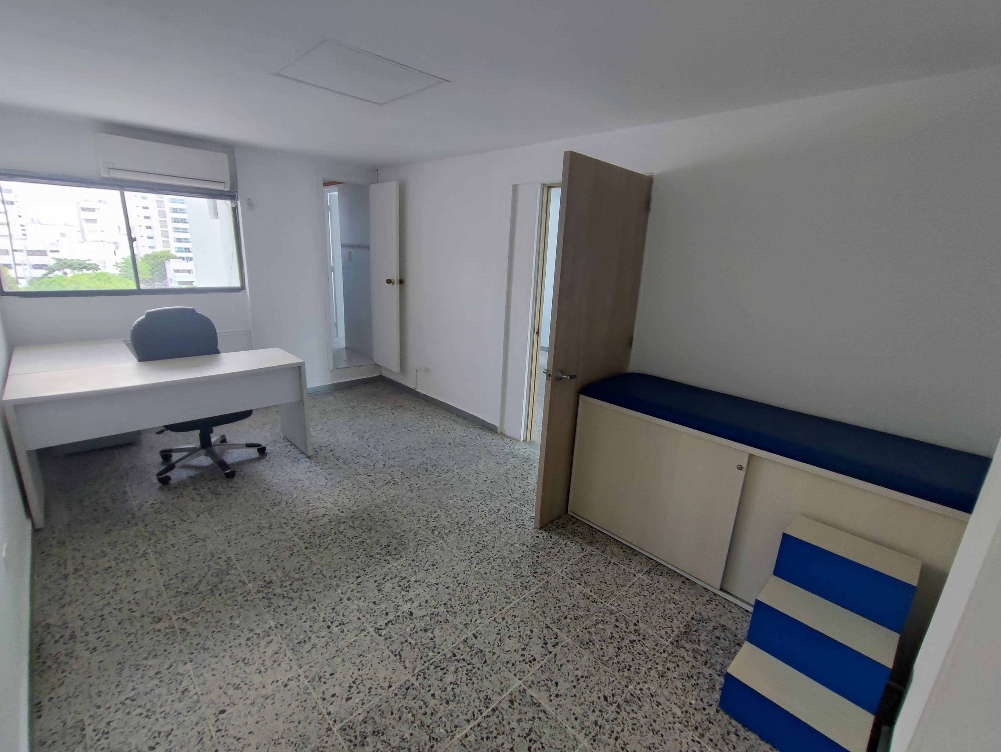 OFICINA EN ARRIENDO BOCAGRANDE – CARTAGENA