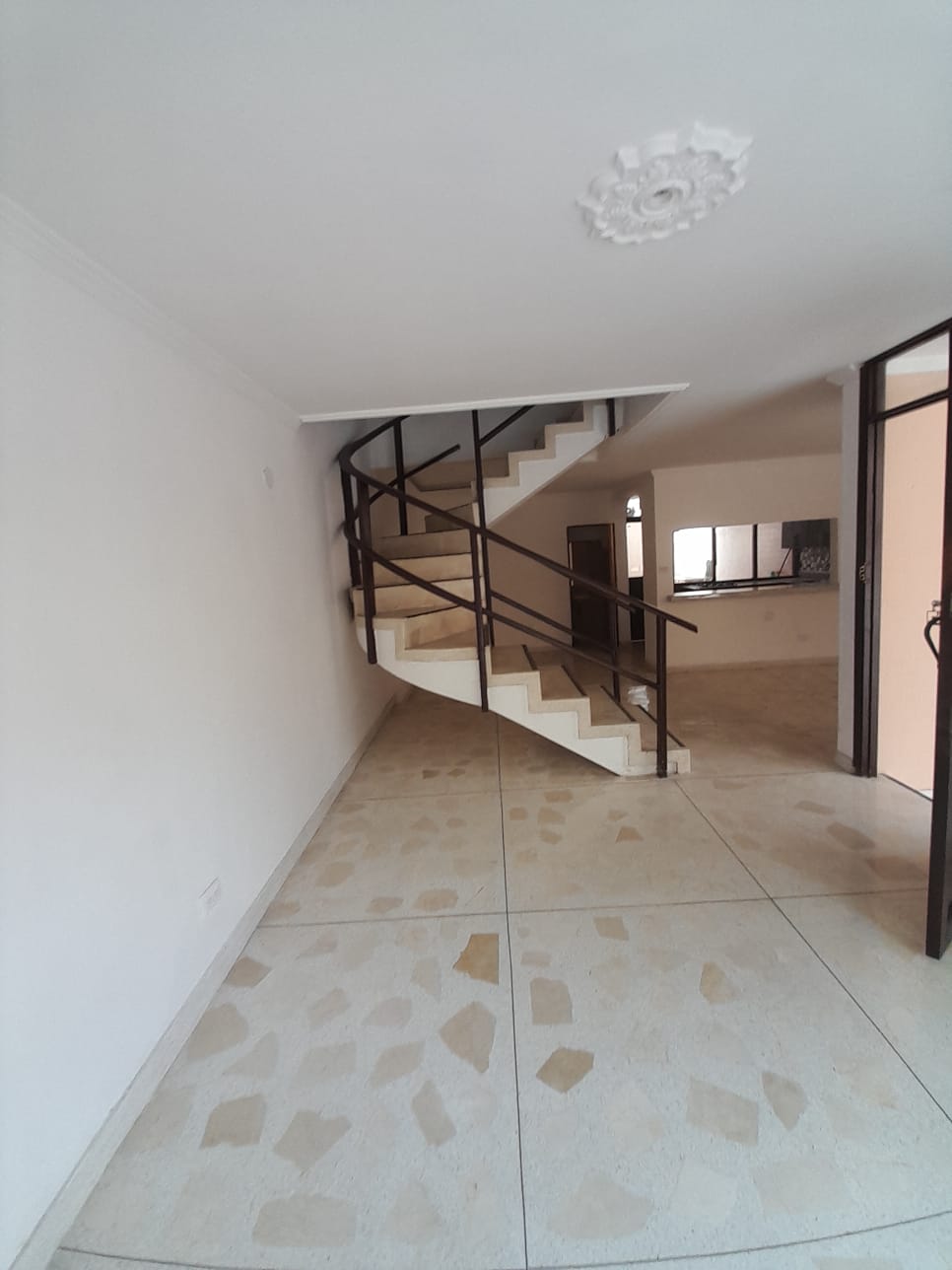 CASA ARRIENDO EN MANGA