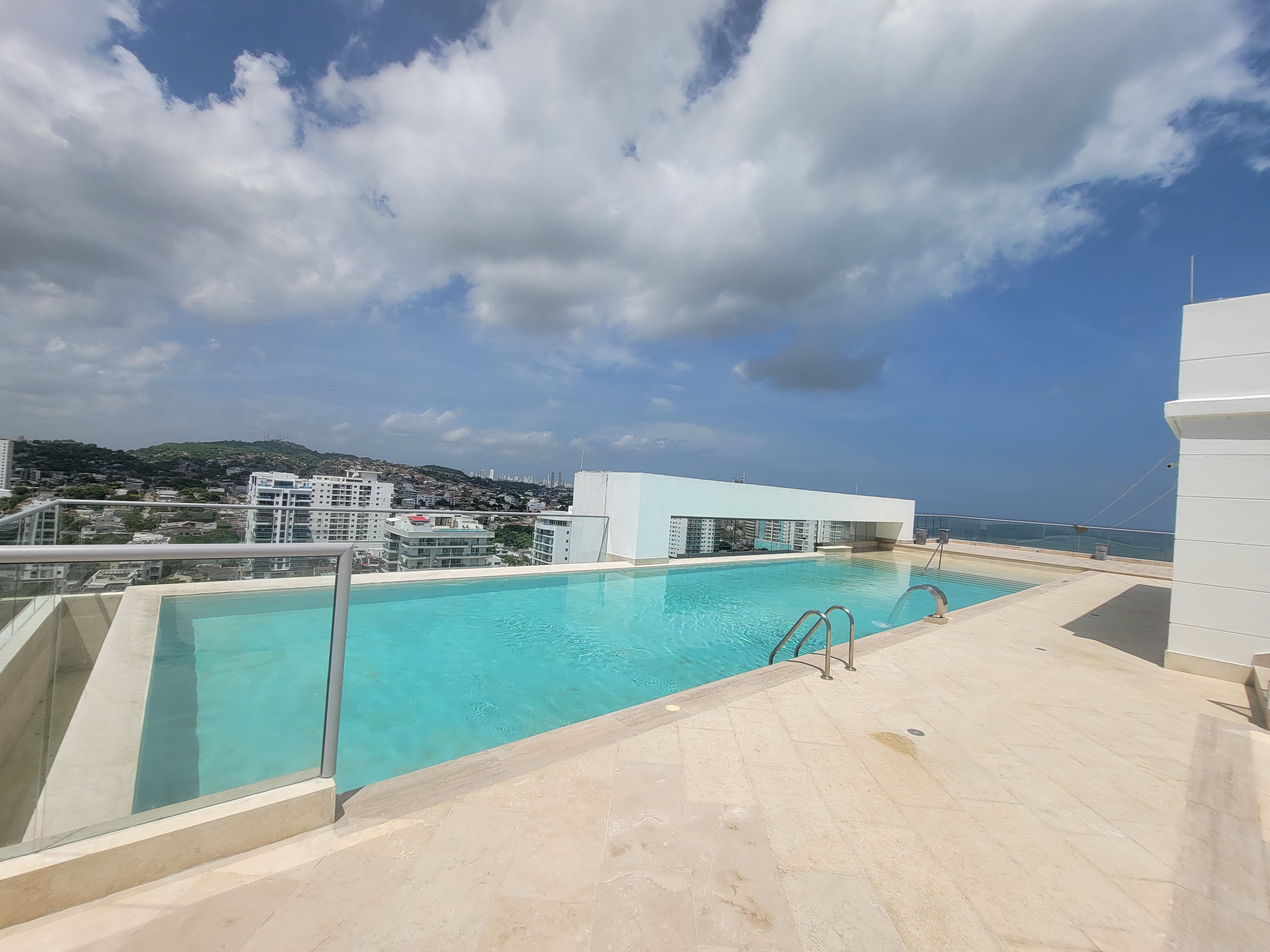 APARTAMENTO EN VENTA CRESPO - CARTAGENA