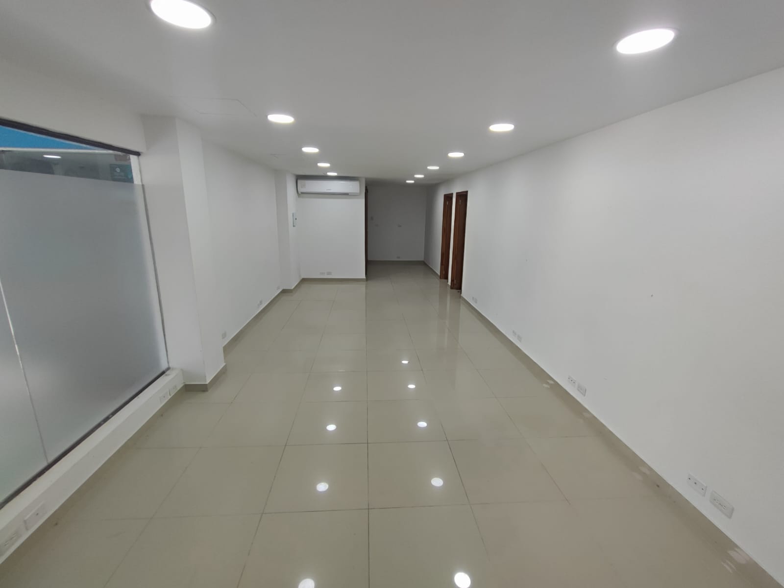 LOCAL EN ARRIENDO SANTA LUCIA - CARTAGENA