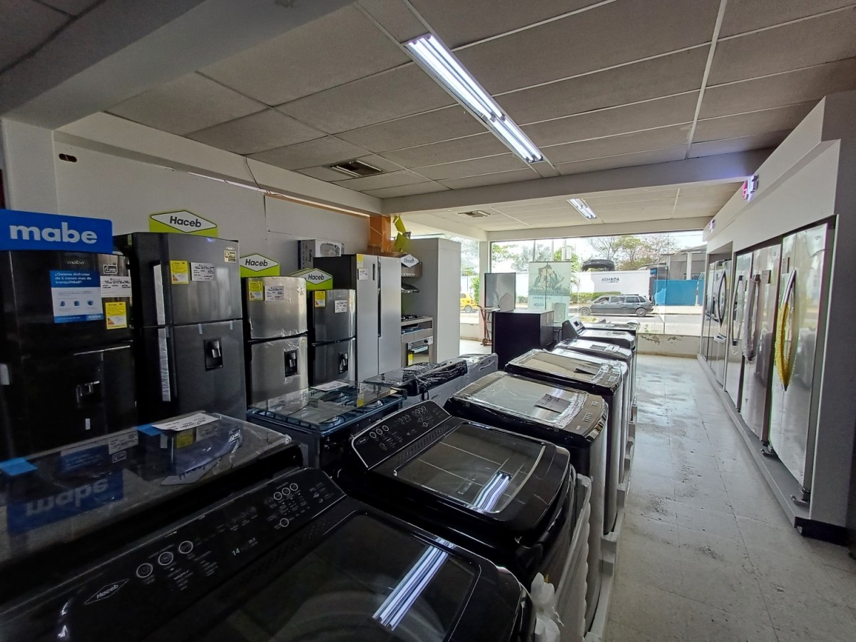 LOCAL EN ARRIENDO BOCAGRANDE - CARTAGENA