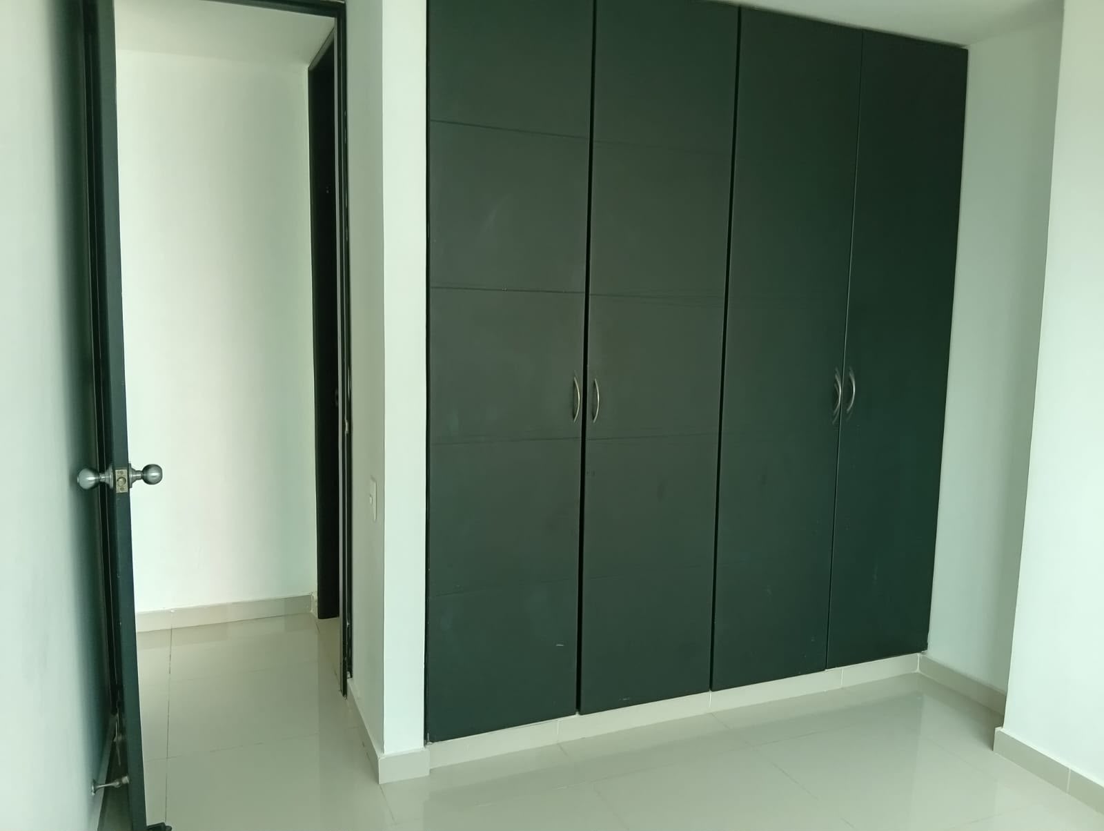 ARRIENDO APARTAMENTO CRESPO- CARTAGENA