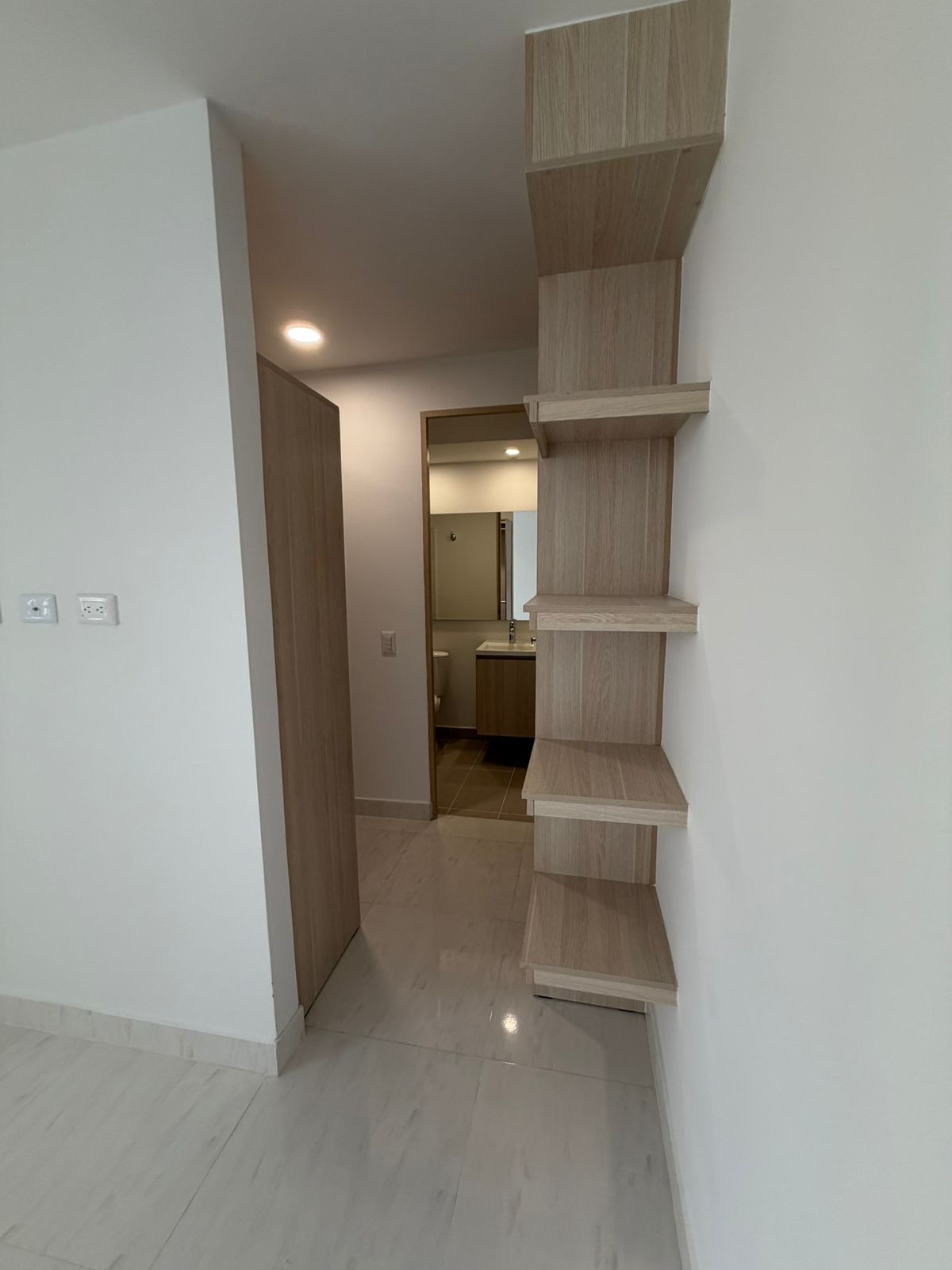 Apartamento Amoblado para Arriendo en Manzanillo