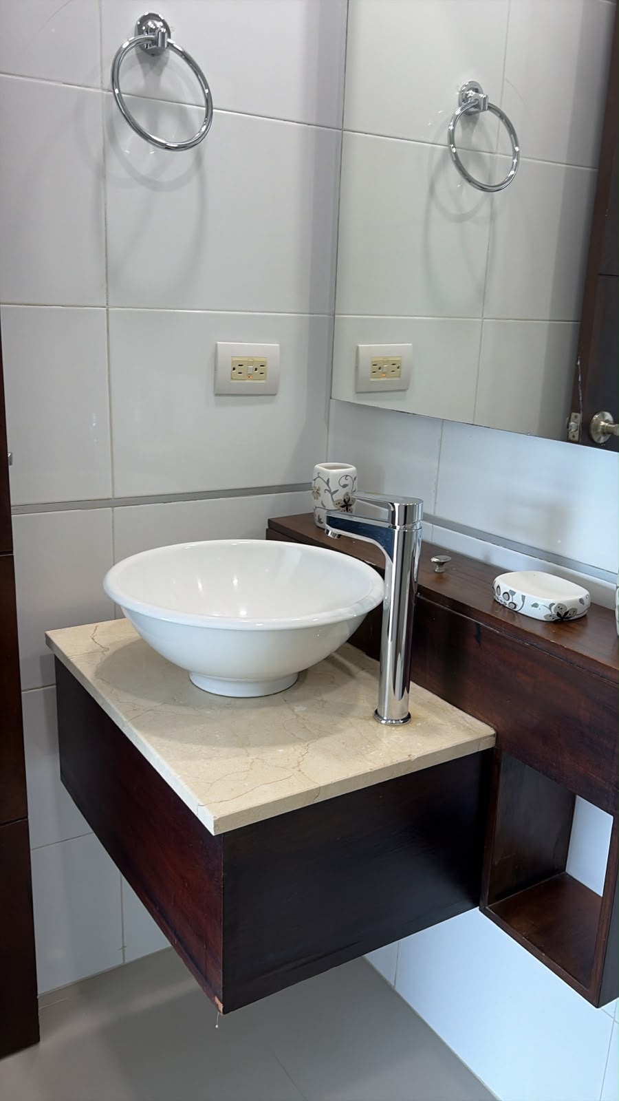 ARRIENDO APARTAMENTO AMOBLADO LA BOQUILLA
