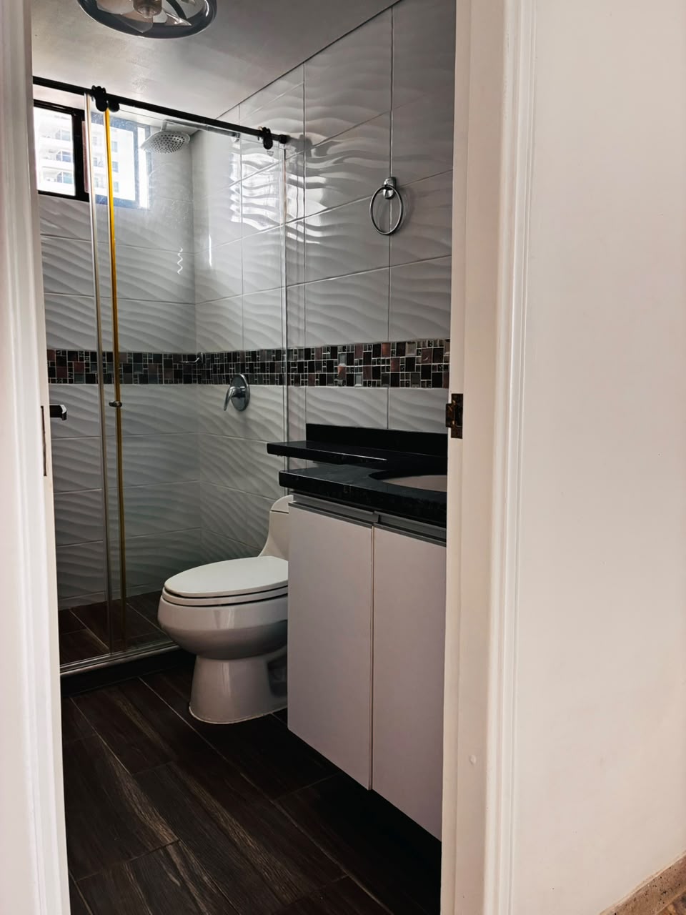 APARTAMENTO EN VENTA MAS APARTAESTUDIO EN CASTILLOGRANDE-CARTAGENA
