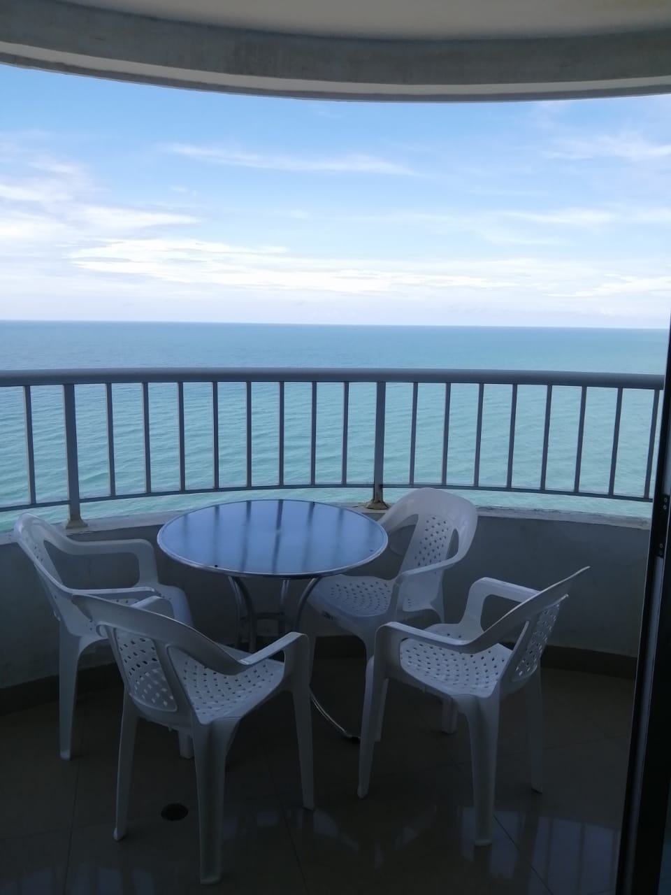 APARTAMENTO EN VENTA  DE USO TURISTICO, BOCAGRANDE - CARTAGENA