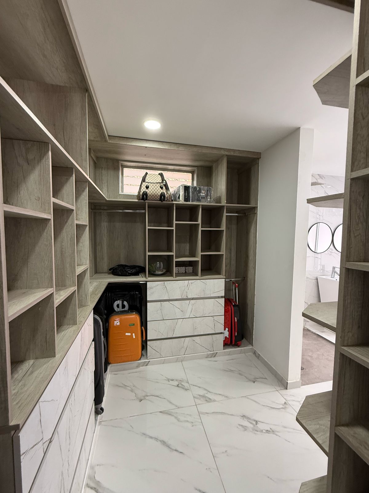 EN VENTA CASA EN CONDOMINIO CON SALIDA DIRECTA AL MAR - CARTAGENA
