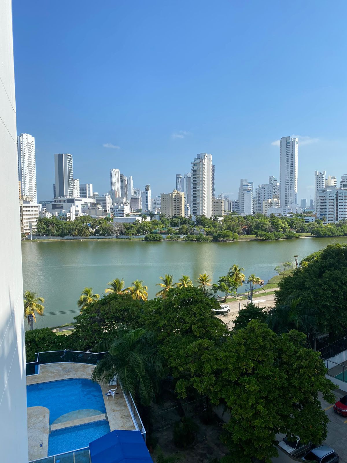 EN VENTA APARTAMENTO DE USO TURISTICO EN EL LAGUITO - CARTAGENA