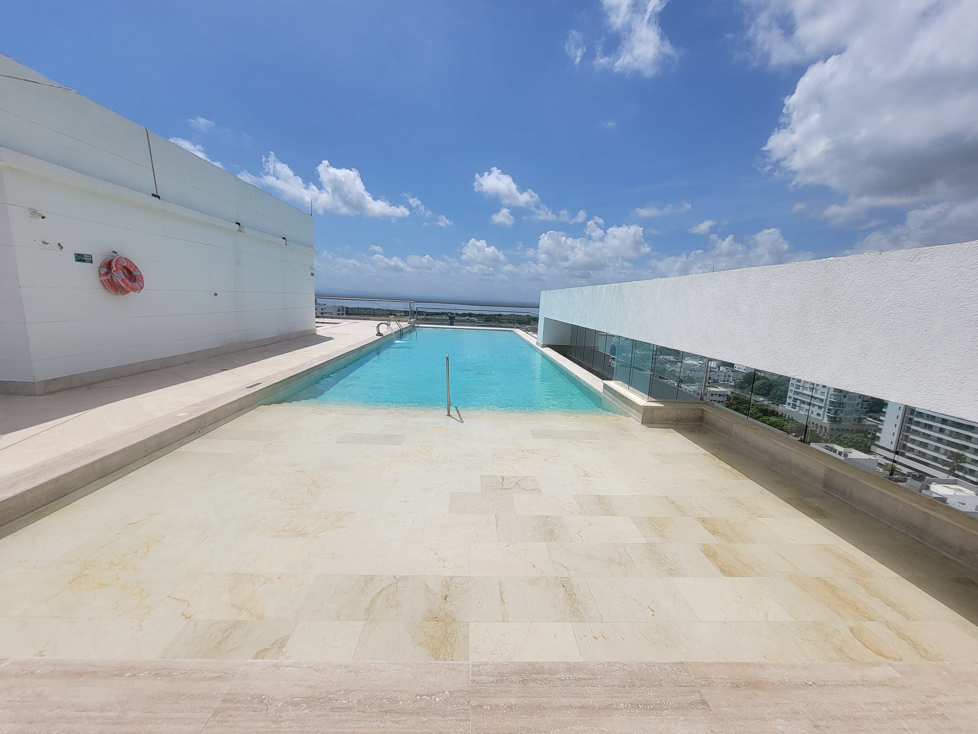 APARTAMENTO EN VENTA CRESPO - CARTAGENA