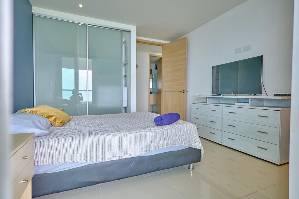 APARTAMENTO EN VENTA, CRESPO - CARTAGENA