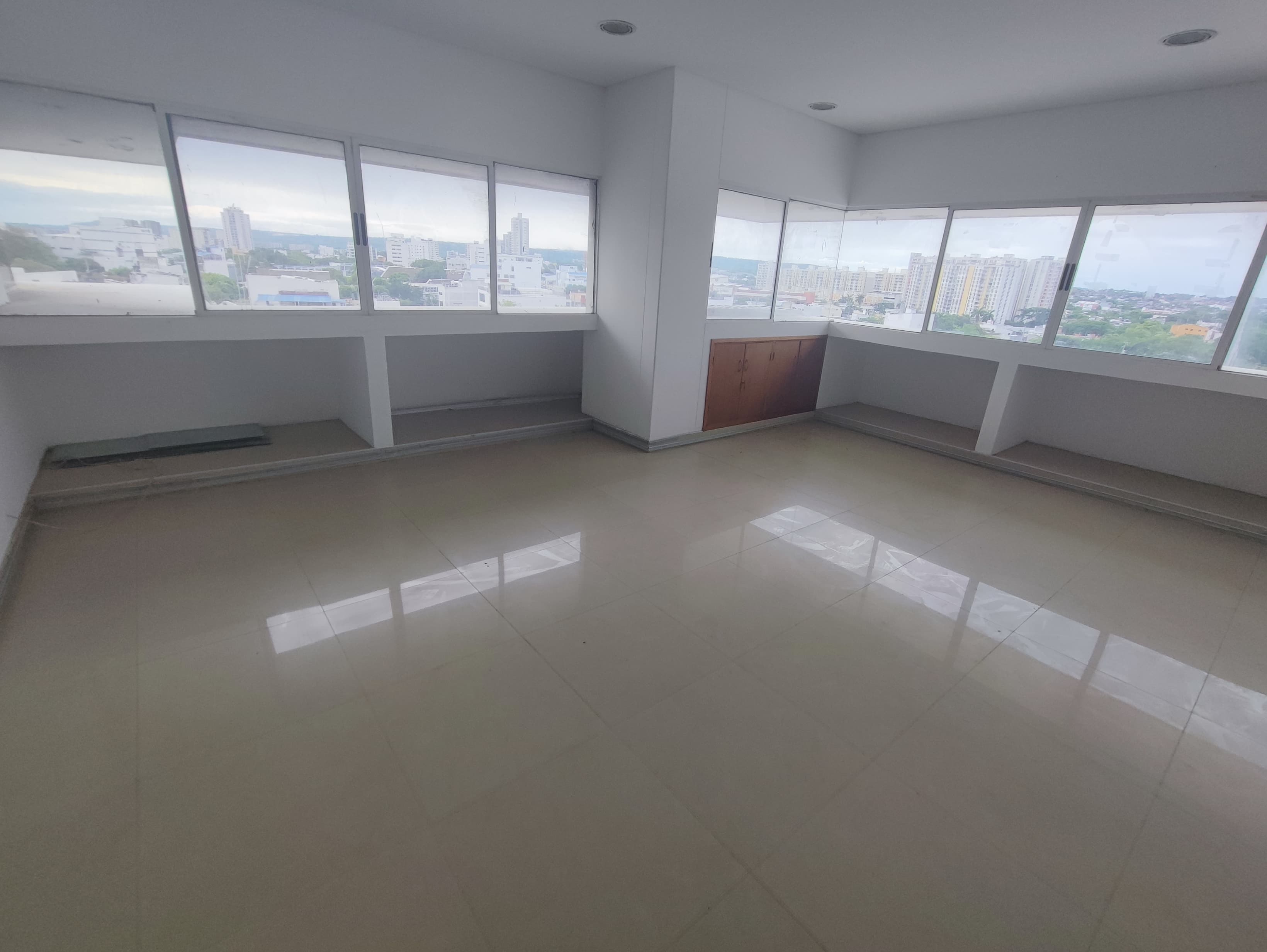 OFICINA EN ARRIENDO SANTA LUCIA - CARTAGENA