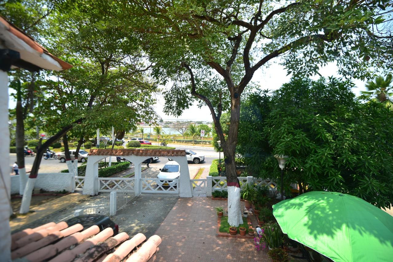 CASA EN VENTA MANGA - CARTAGENA