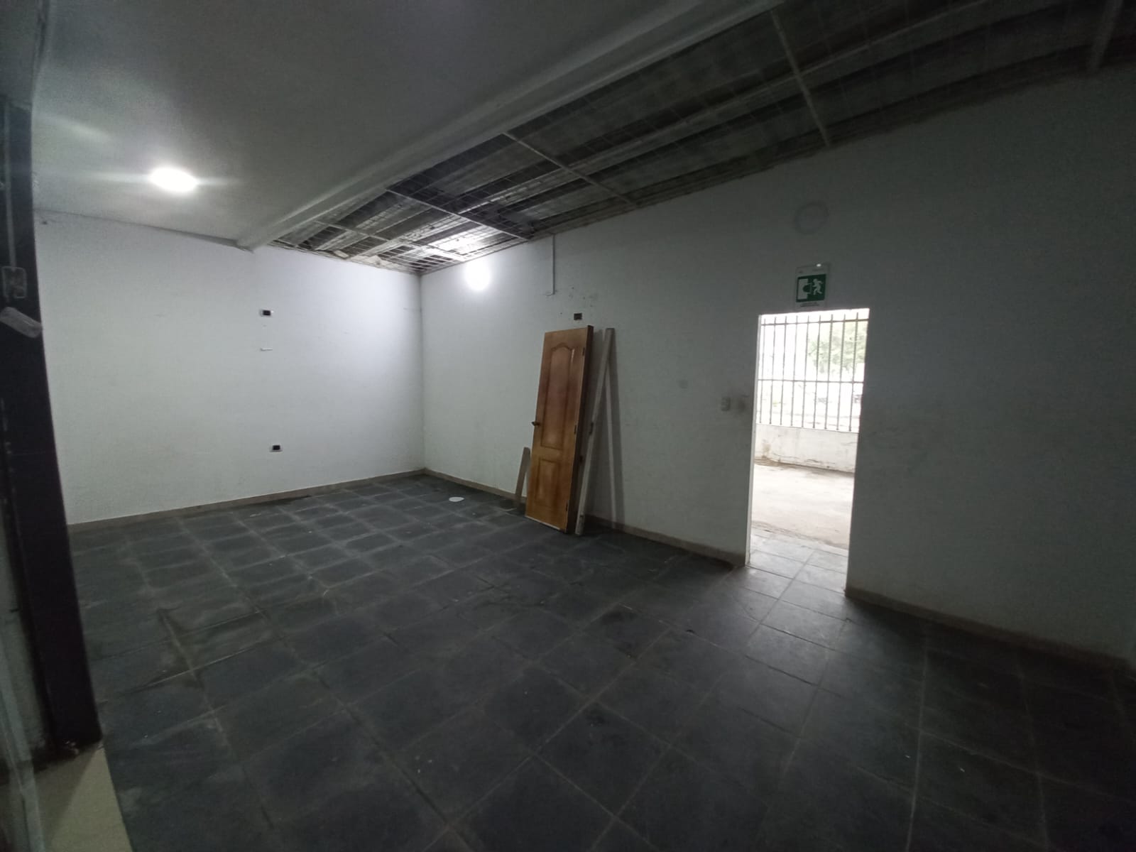 LOCAL EN ARRIENDO SANTA LUCIA - CARTAGENA