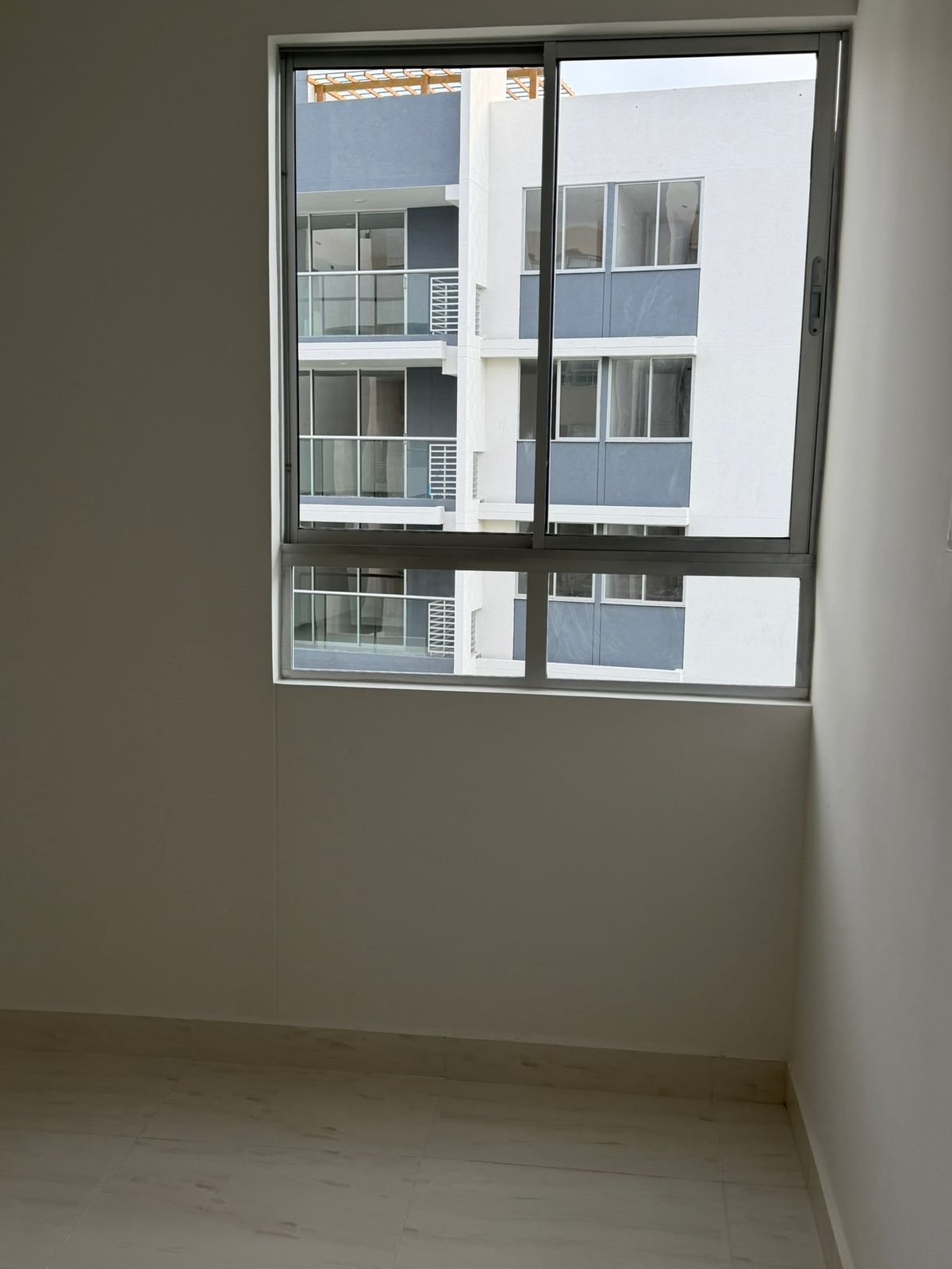 Apartamento Amoblado para Arriendo en Manzanillo